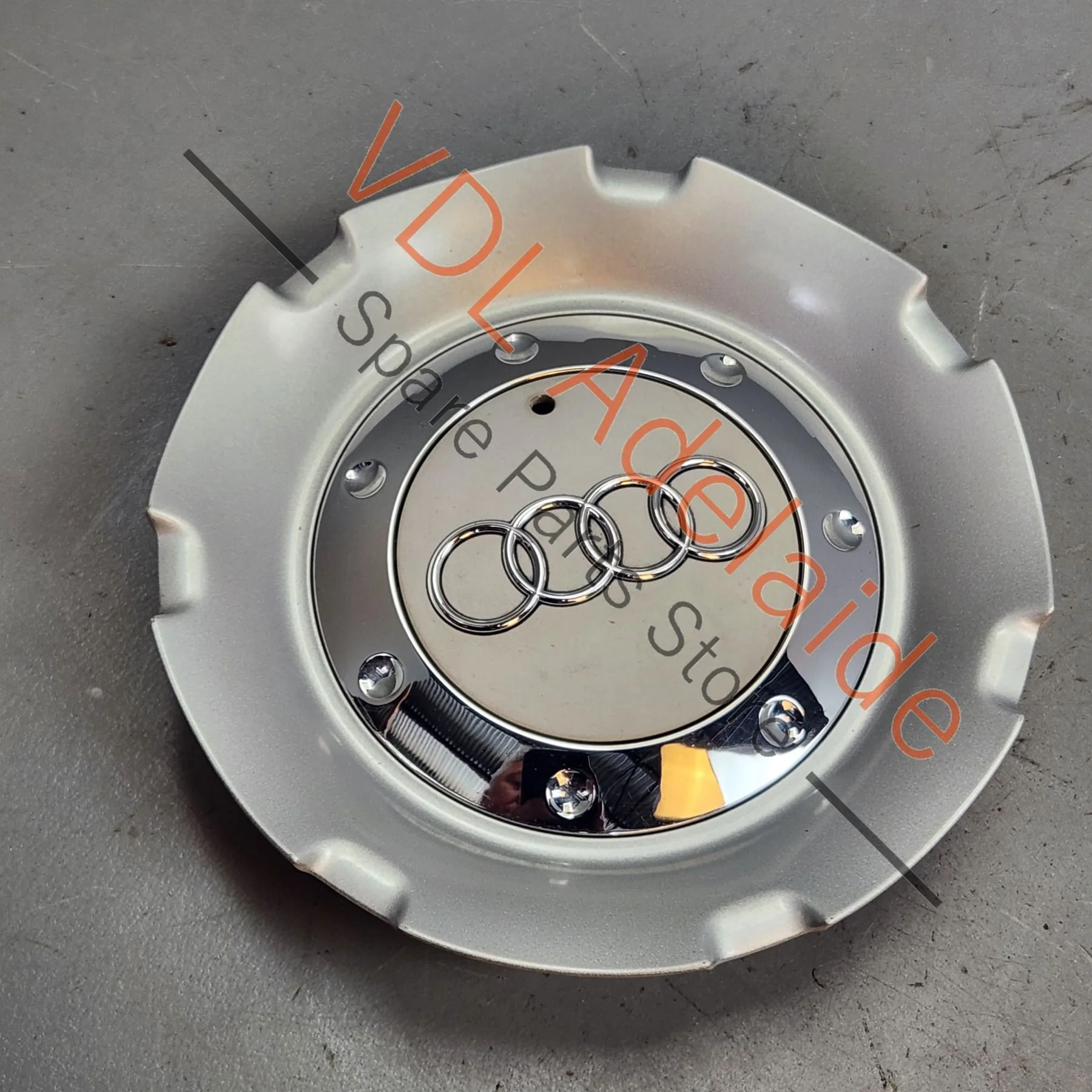 Audi A8 S8 Wheel Centre Hub Cap 8E0601165N SRA
