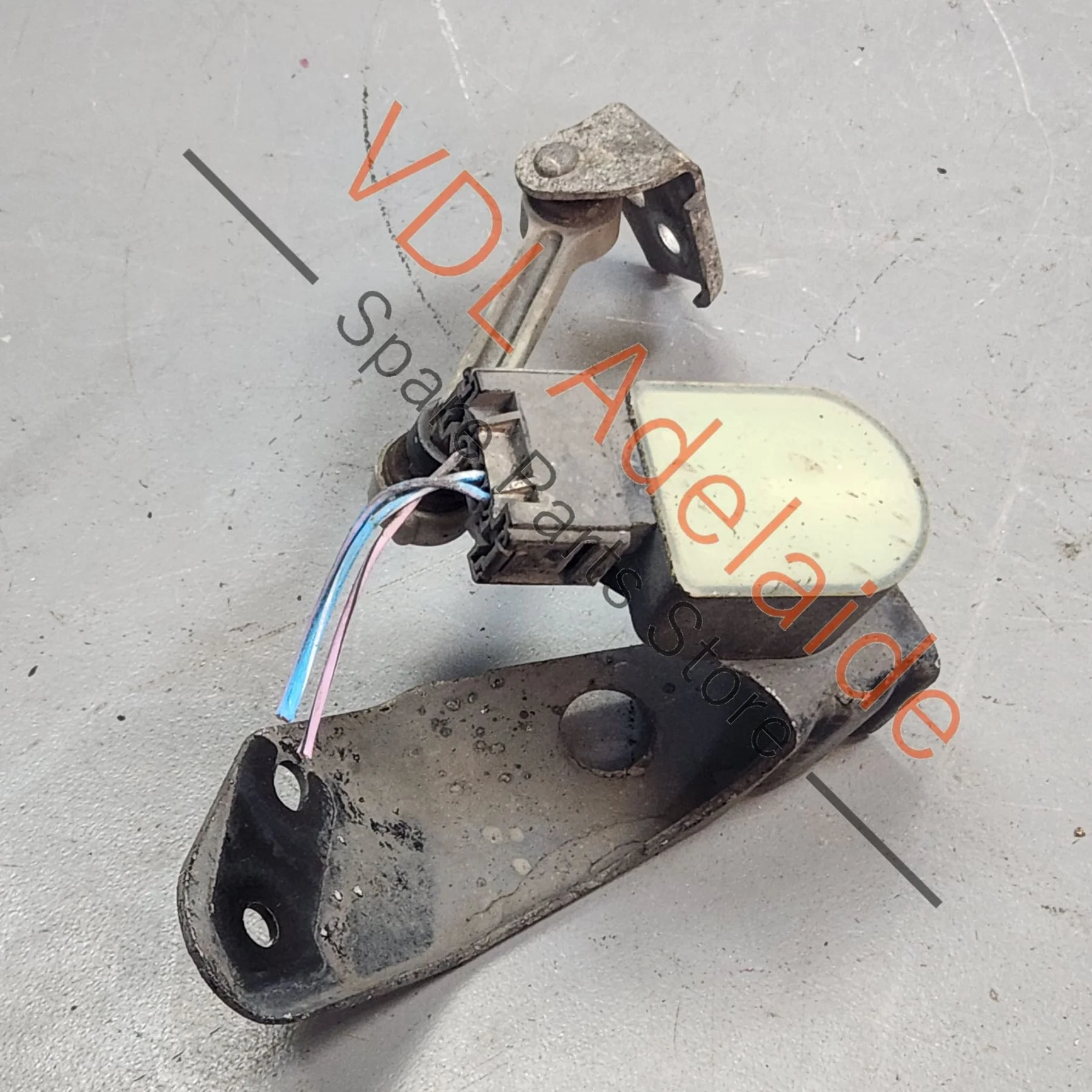 Audi A8 S8 D3 Rear Right Suspension Height Level Sensor 4E0616572E 4E0616572D 4E0907503C - Image 3
