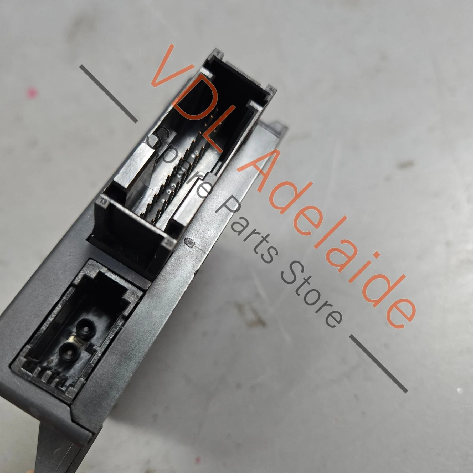 Audi A8 D3 4E Central Gateway Diagnosis Module for Data Bus 4E0907468H 4L0910468 - Image 4