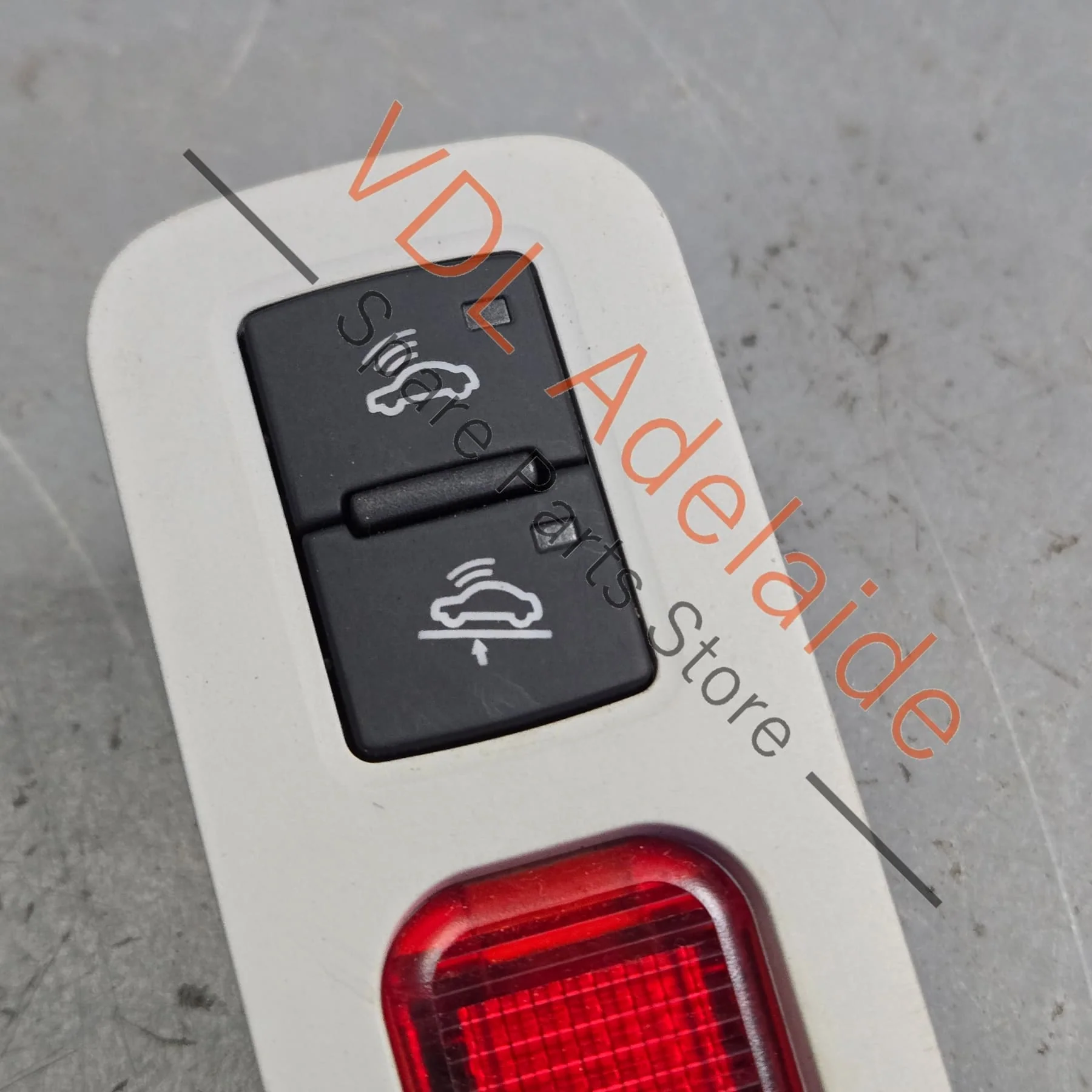 Audi A8 D3 Door Button Switch for Tow Away Anti Theft Protection 4E0962109 - Image 3