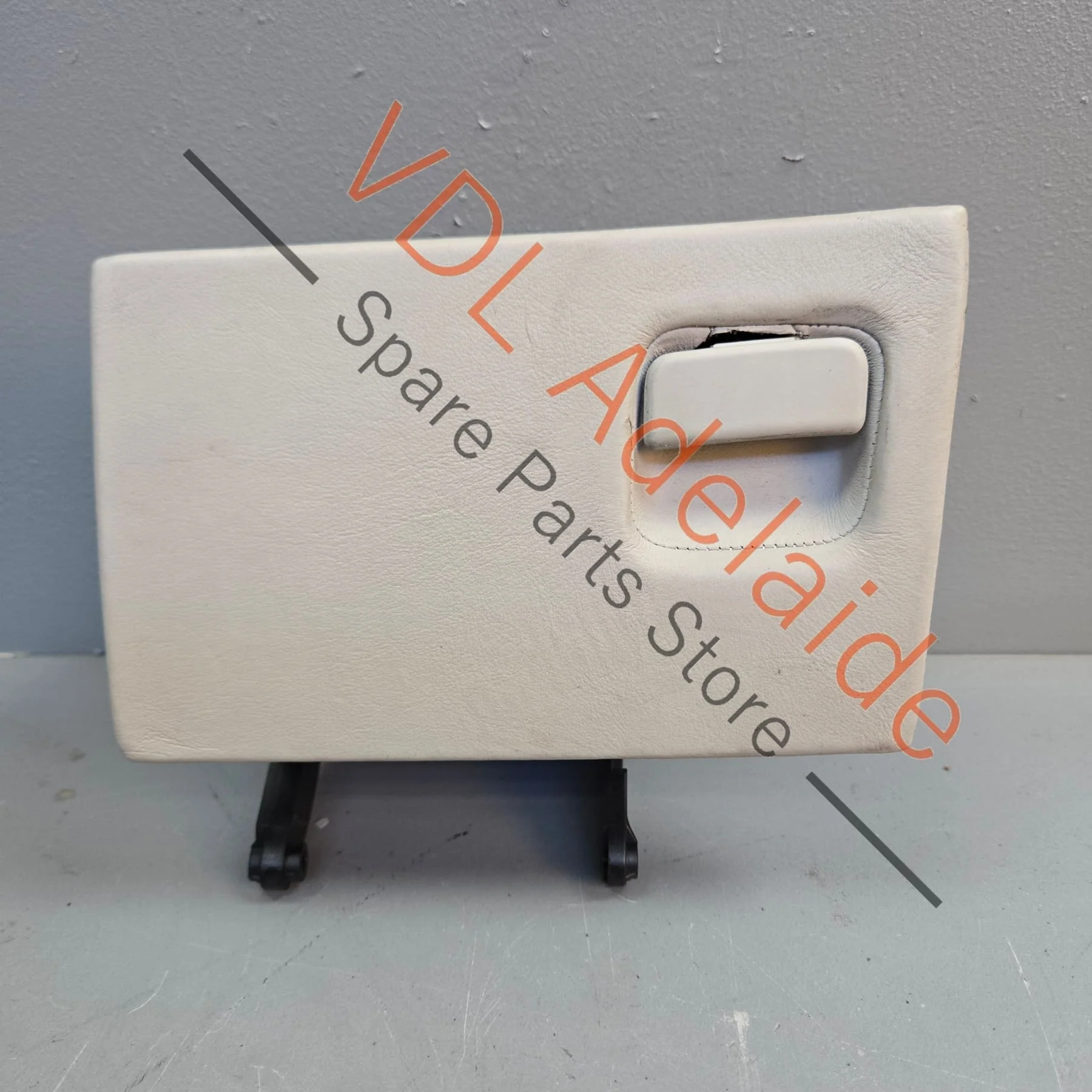 Audi A8 S8 Drivers Side Glove Compartment Box Lid 4E2857920A 5VQ