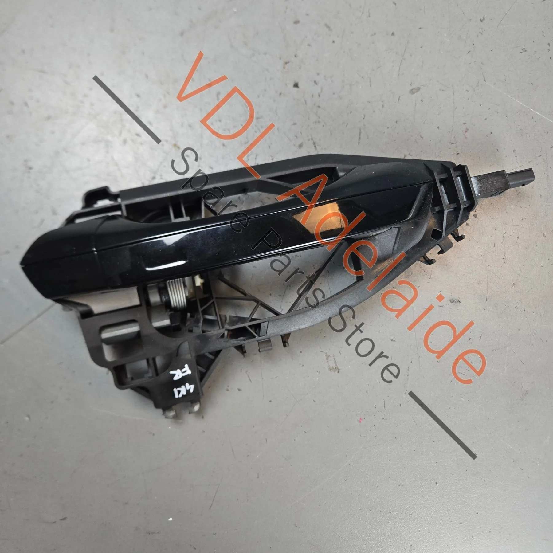 Audi Right Side Drivers Door Handle with Keyless Sensor 4N0927754 4N0837208A GRU 4N2837812B