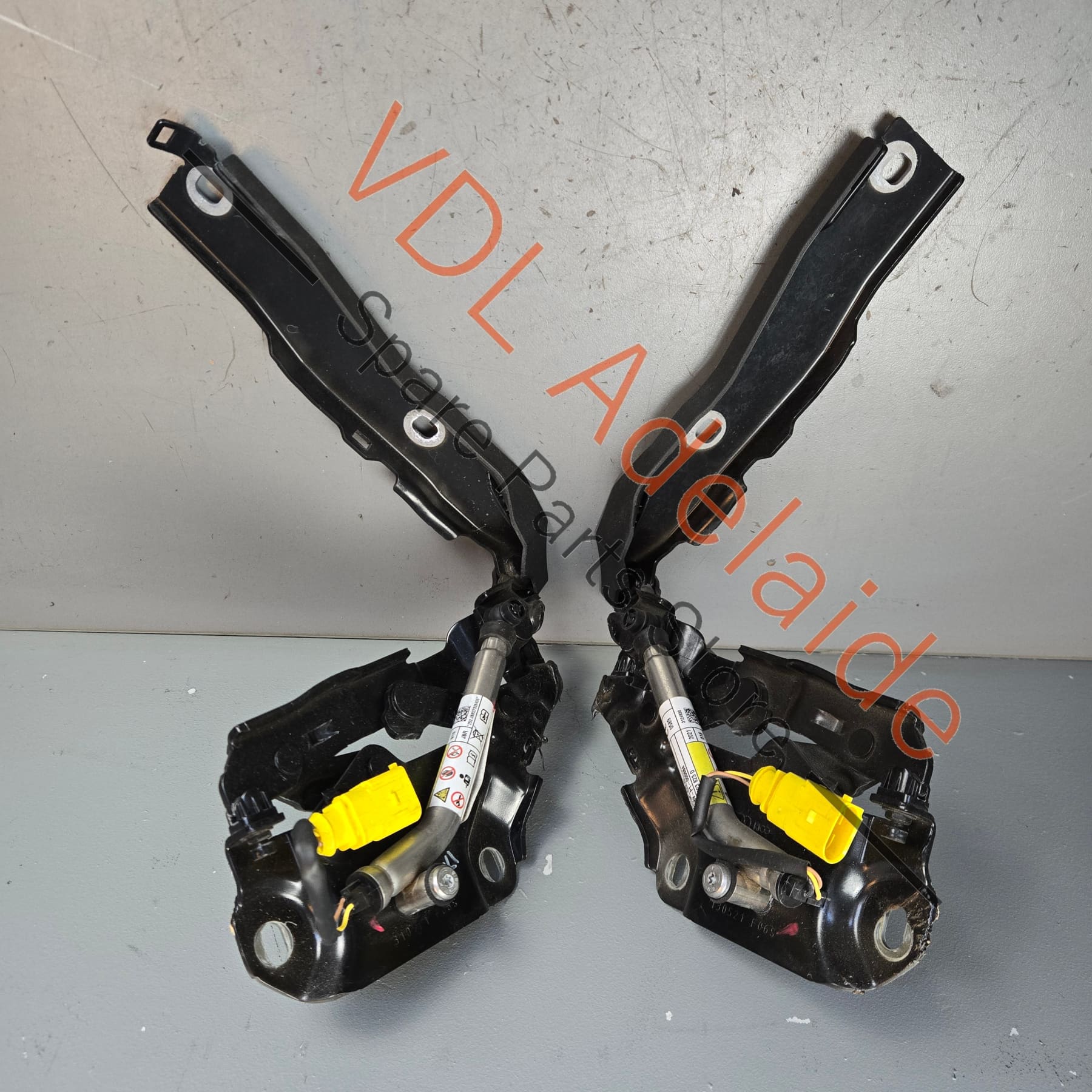 Audi RS7 Genuine Pedestrian Protection Bonnet Hinge Set 4K8823823D 4K8823301 4K8823302