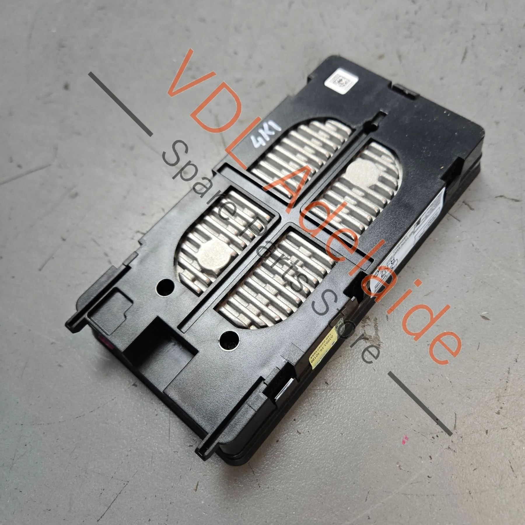 Audi Wireless Phone Charging Dock 4K0035502B - Image 3