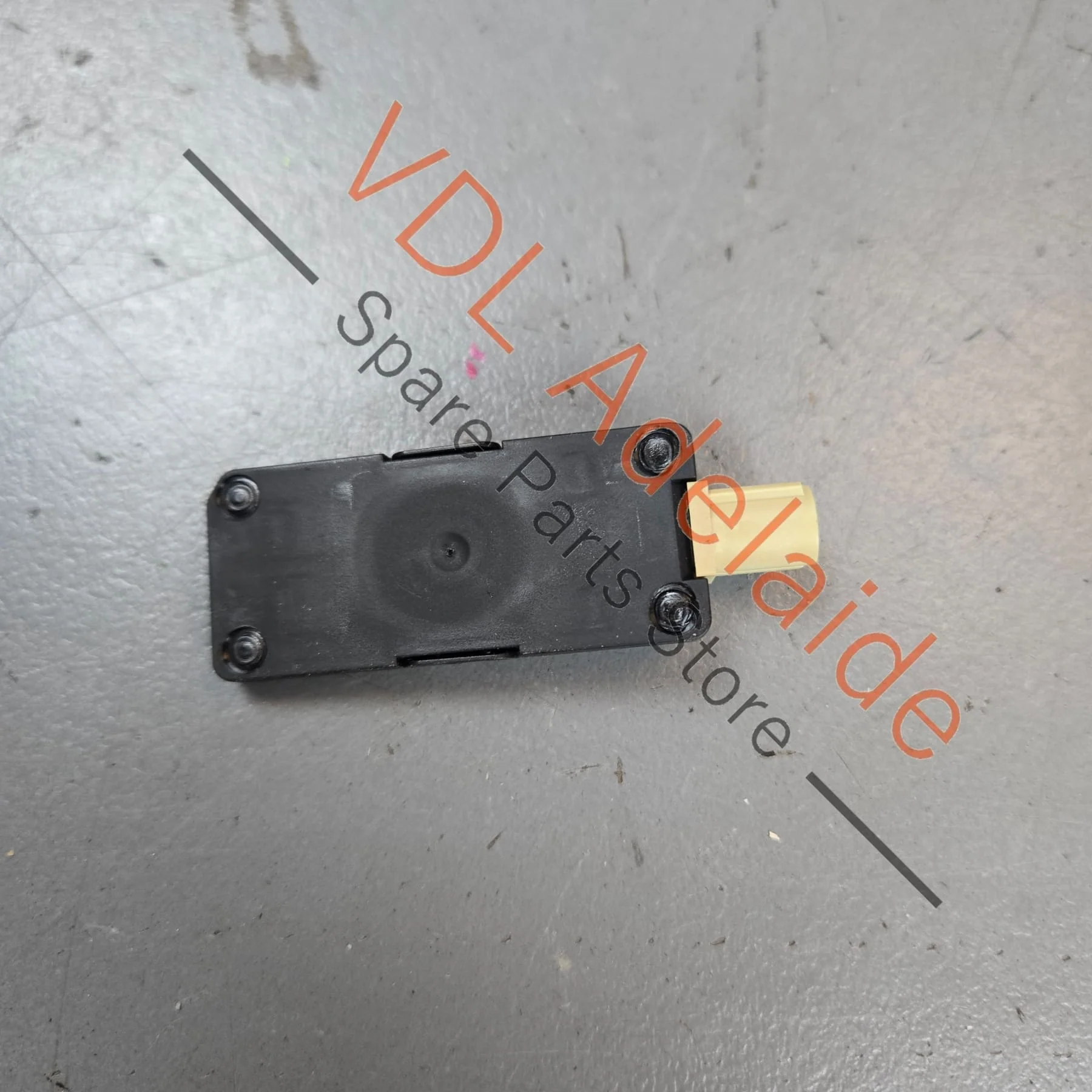 VW Audi W-LAN Antenna Module 4N0035500 - Image 2