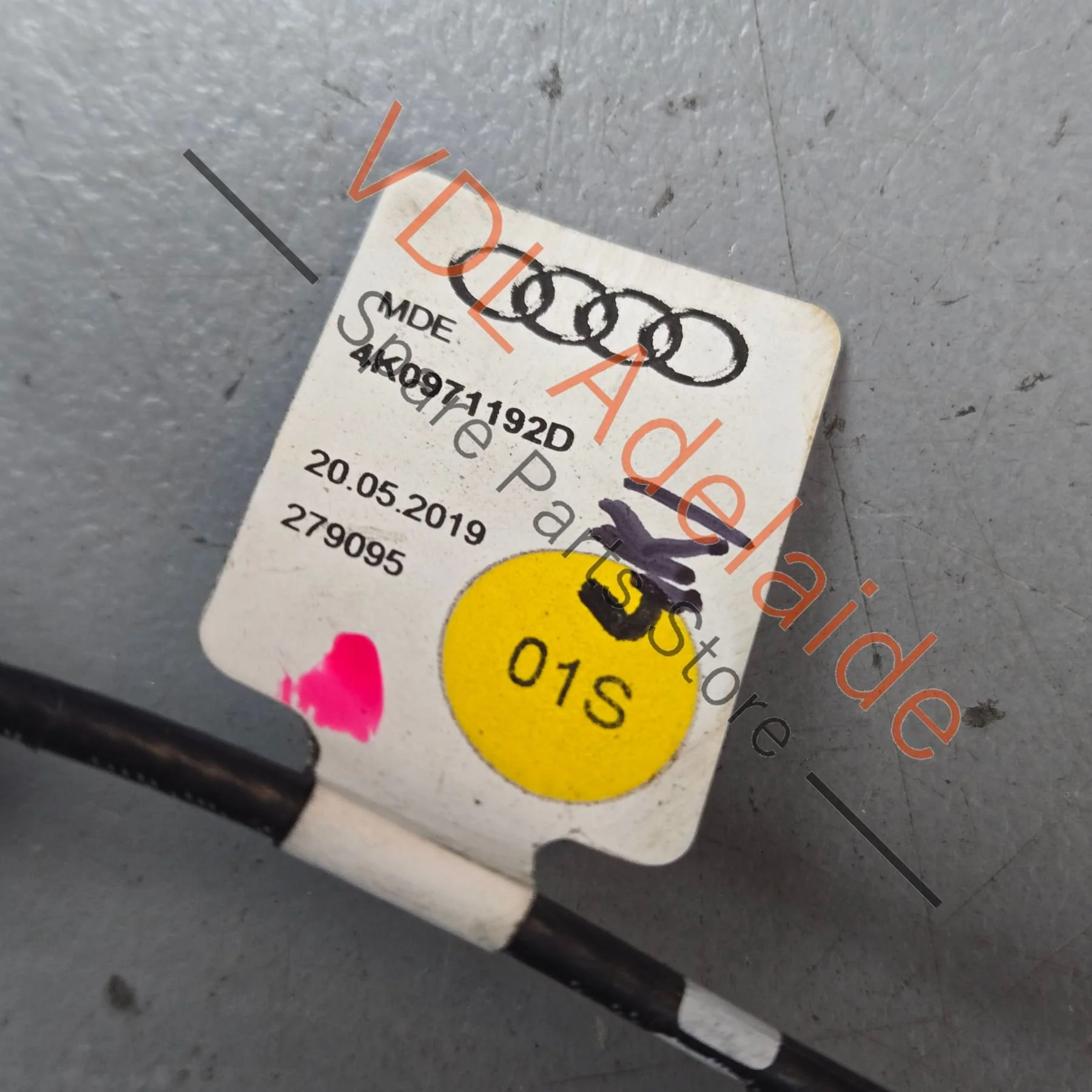 Audi RS7 Front Parking Camera with mounting bracket & adapter wire 4N0980546 4K0971192D - Image 3