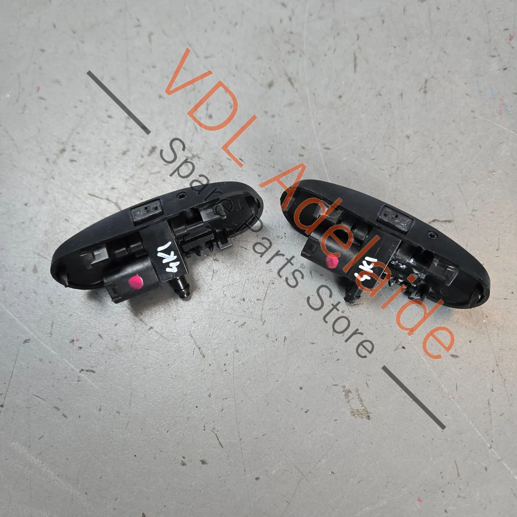 Audi A7 Windscreen Washer Nozzle Jet Pair Left & Right 4K8955987C 4K8955988C - Image 2
