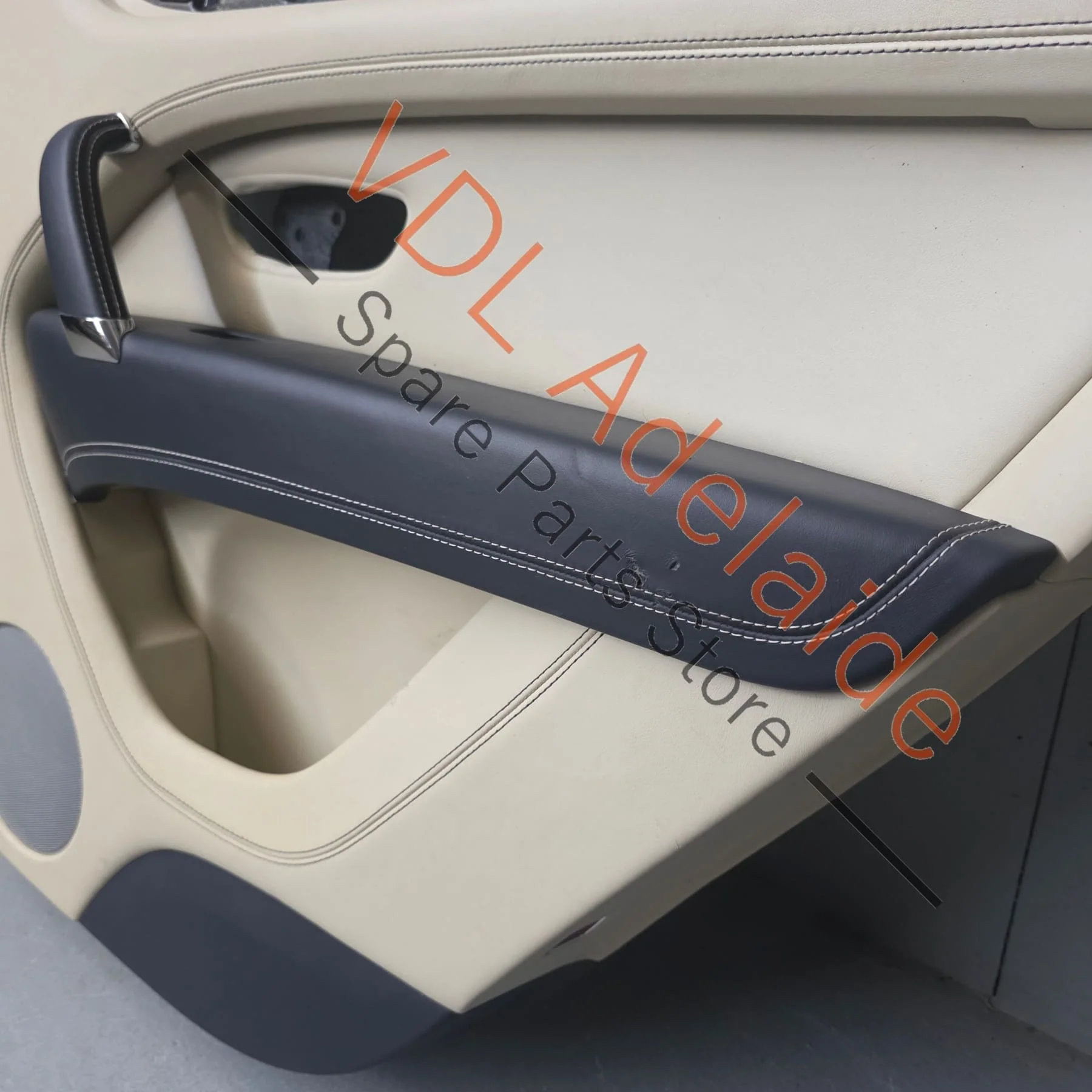 Bentley Bentayga Set of Door Trim Leather Hyde Colour Linen / Imperial Blue - Image 14