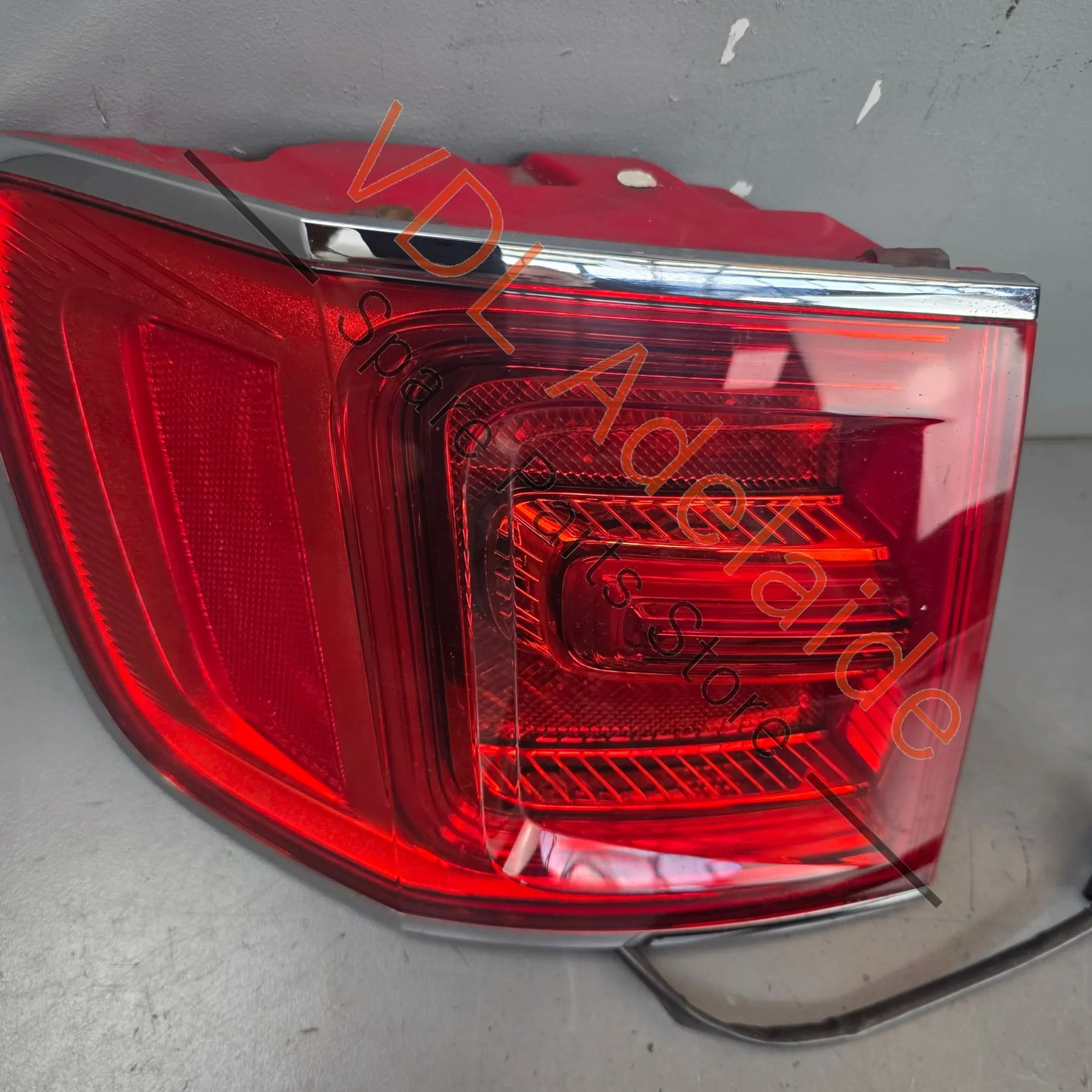 Bentley Bentayga Rear LED Tail Lamp Light Left Outer 36A945095H - Image 4