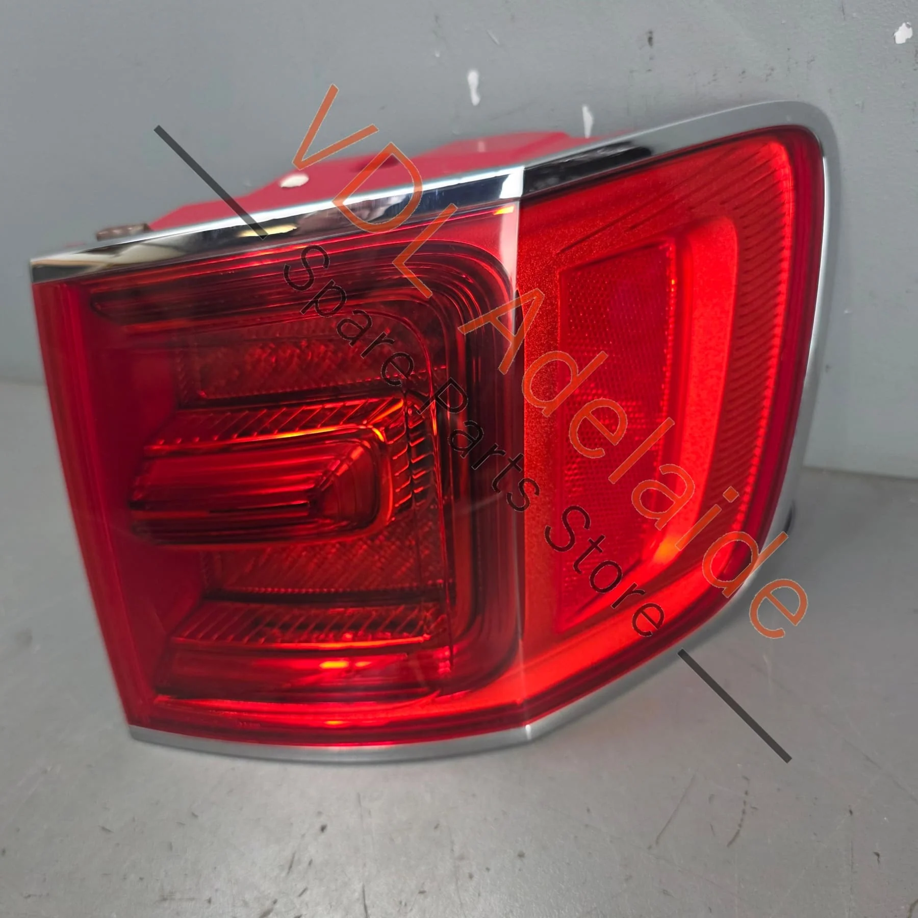Bentley Bentayga Rear LED Tail Lamp Light Right Outer 36A945096H - Image 3