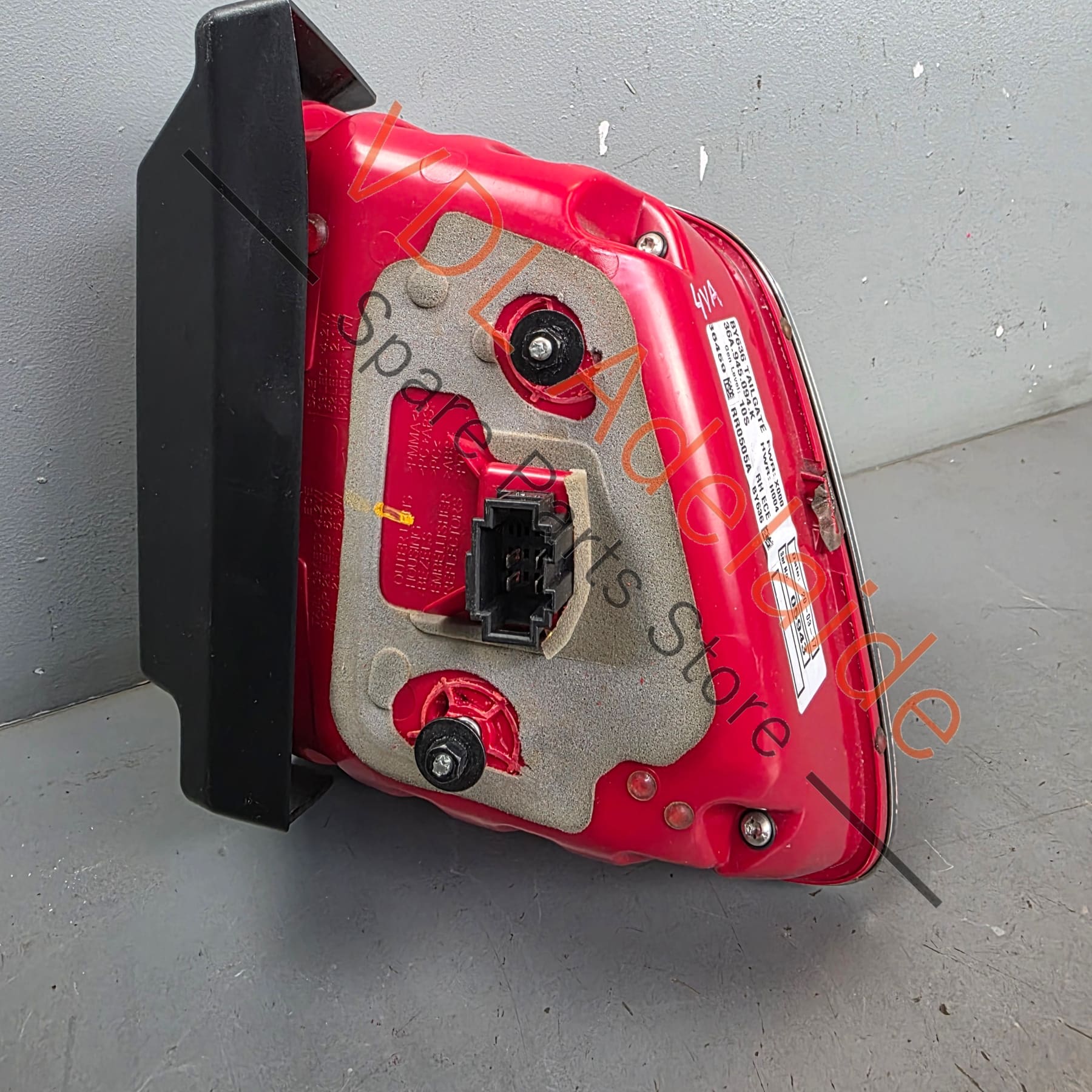 Bentley Bentayga Rear LED Tail Lamp Light Right Inner 36A945094K - Image 7