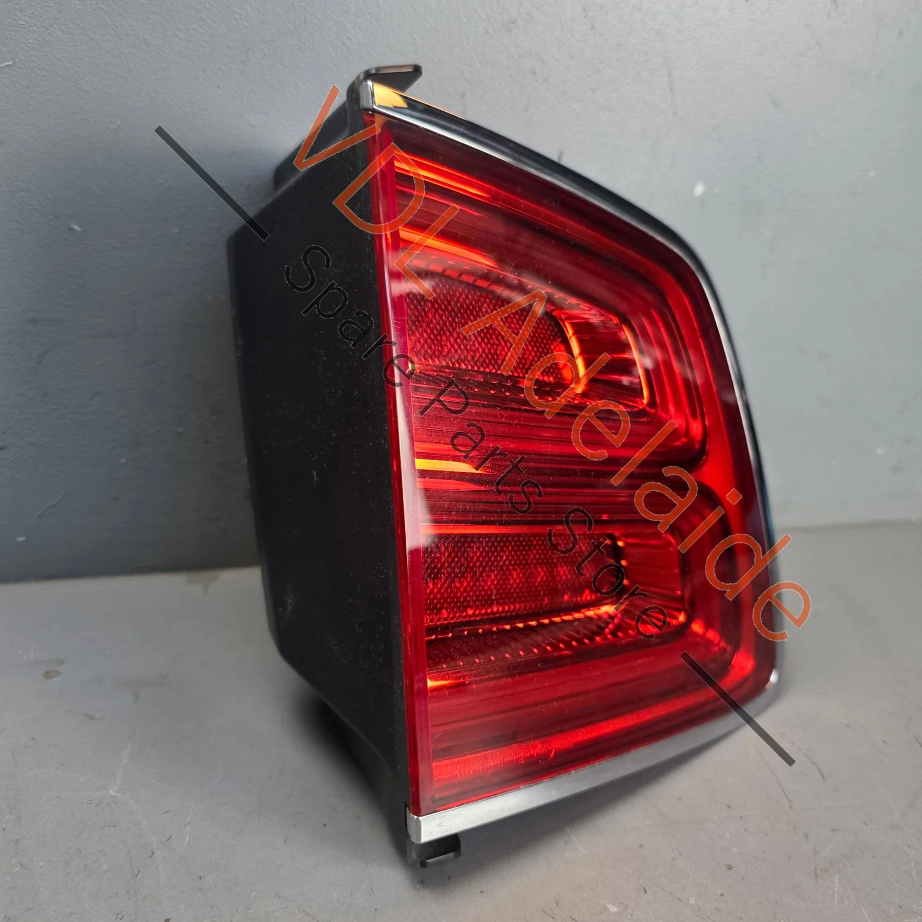 Bentley Bentayga Rear LED Tail Lamp Light Left Inner 36A945093K / 36A945093P - Image 7