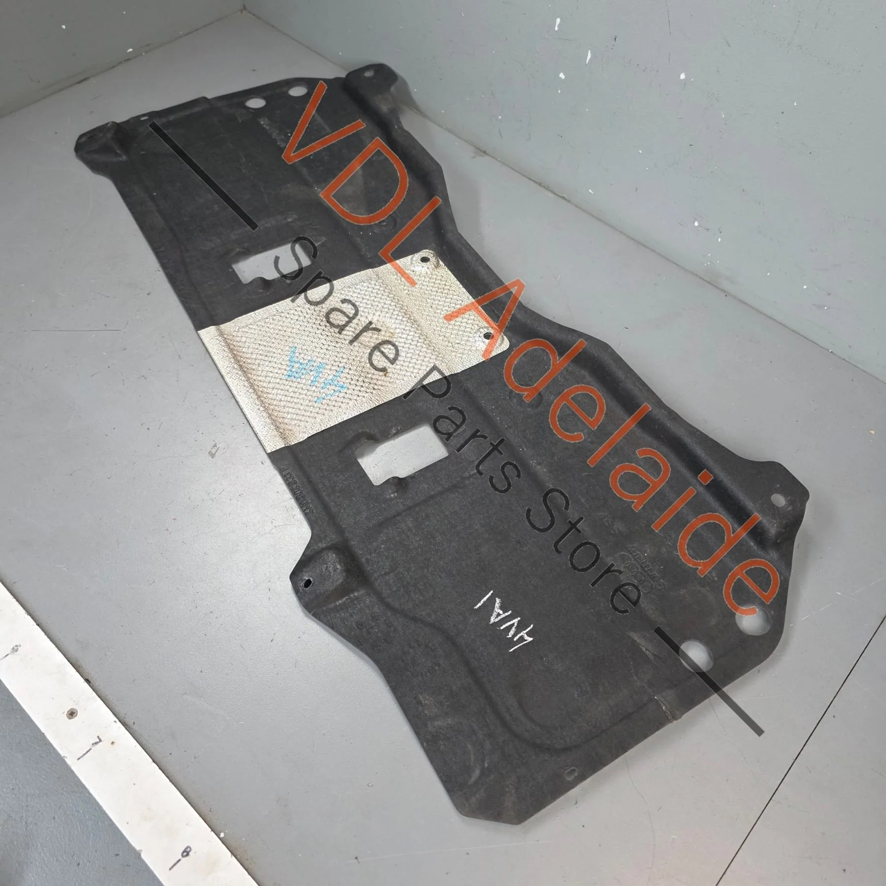 Bentley Bentayga Urus Underbody Protection Splash Shield Cover 4M0804033F