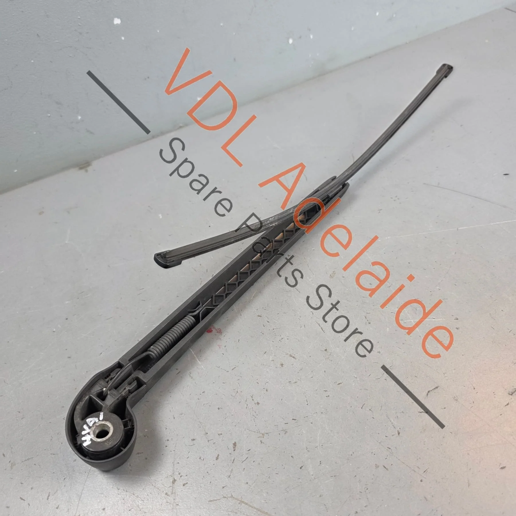 Audi Q3 Rear Window Wiper Arm 8U0955407 also fits Bentley Bentayga - Image 3