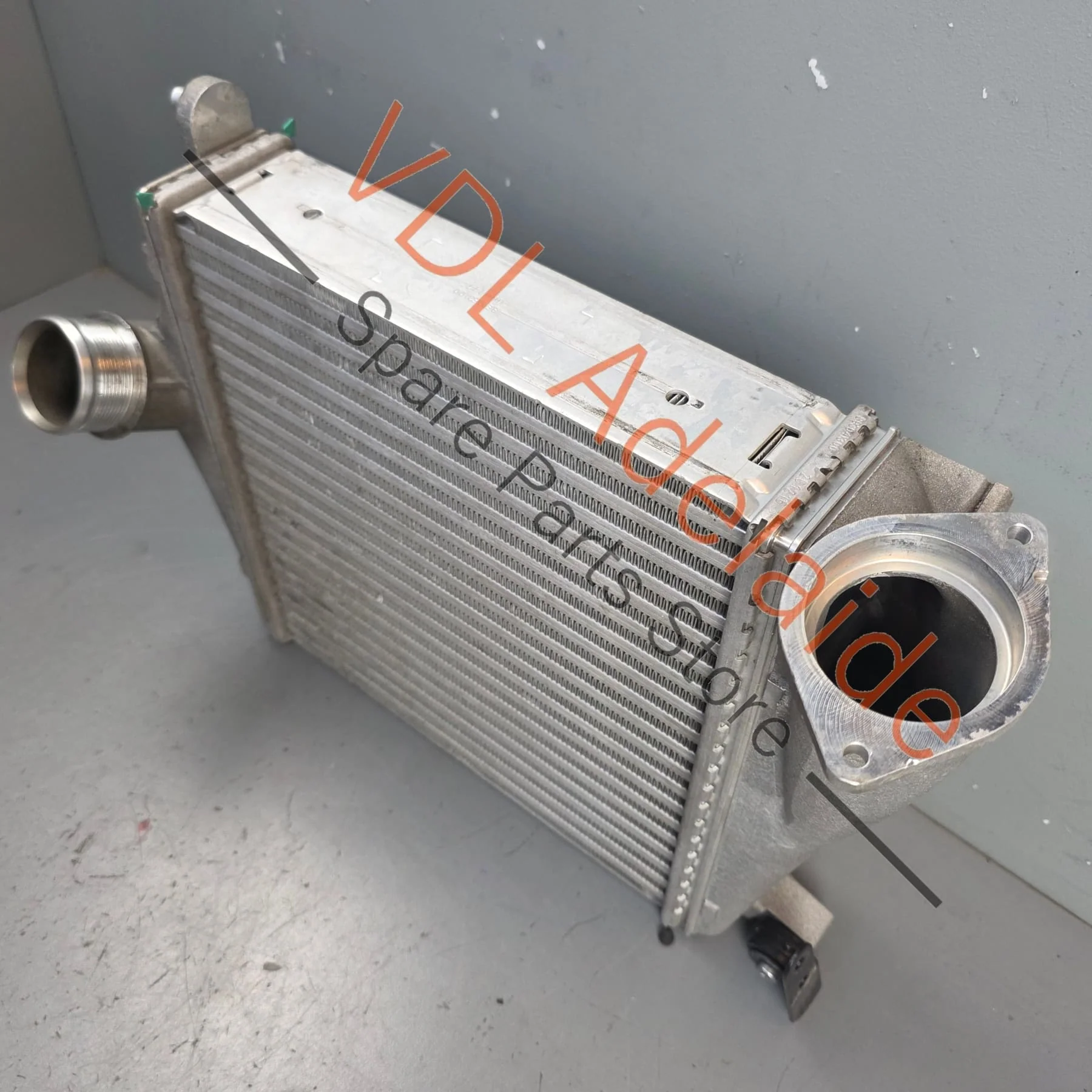Bentley Bentayga V8 Diesel Right Side Charge Air Cooler Intercooler Aluminium 4M0145804AL 4M0145804BA - Image 3