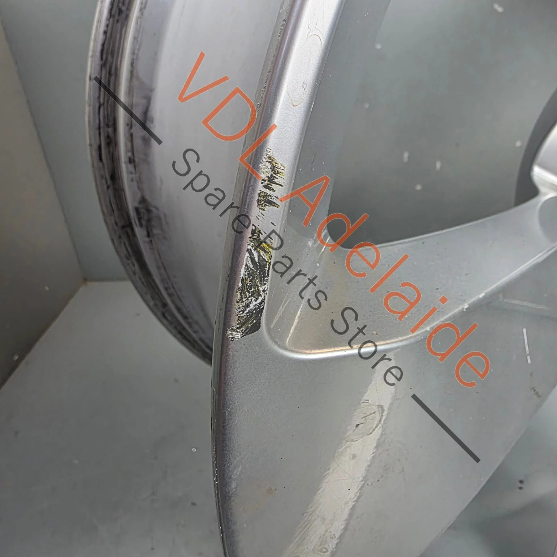 Bentley Bentayga 22in x 10in Alloy Wheel for Right Side 36A601025AA #04 - Image 5