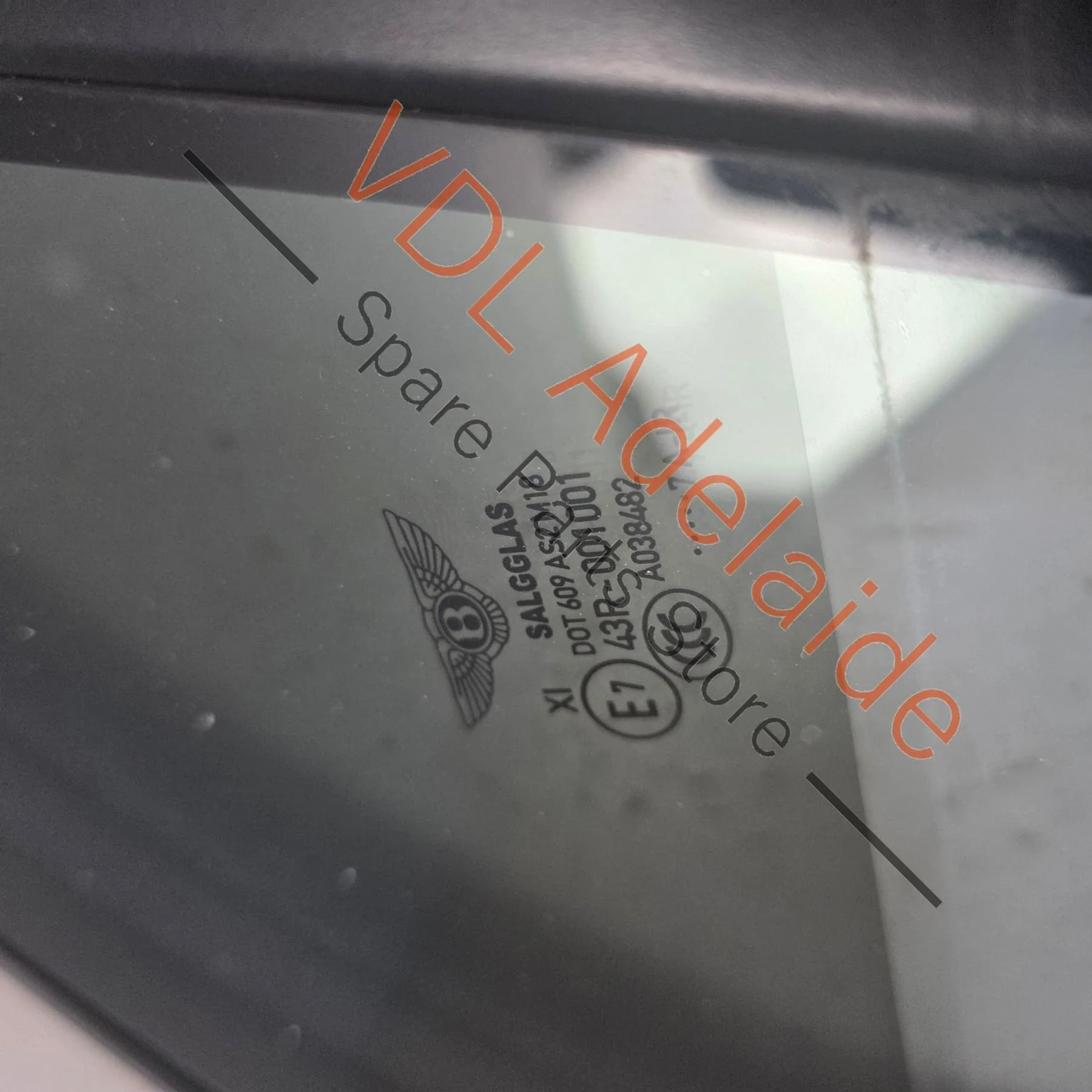 Bentley Bentayga 4V Front Left Quarter Window Glass Insulated Laminated 36A845113G - Image 5