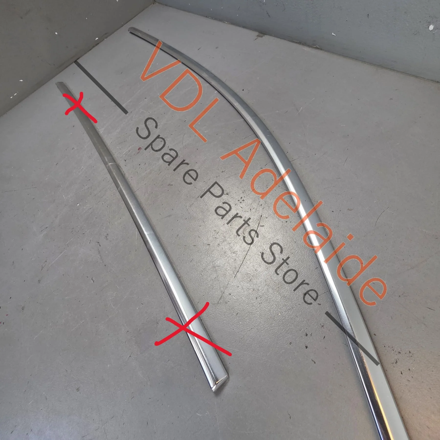 Bentley Bentayga 4V Chrome Door Trim Strip for Window Front Right Upper 36A853986 - Image 4