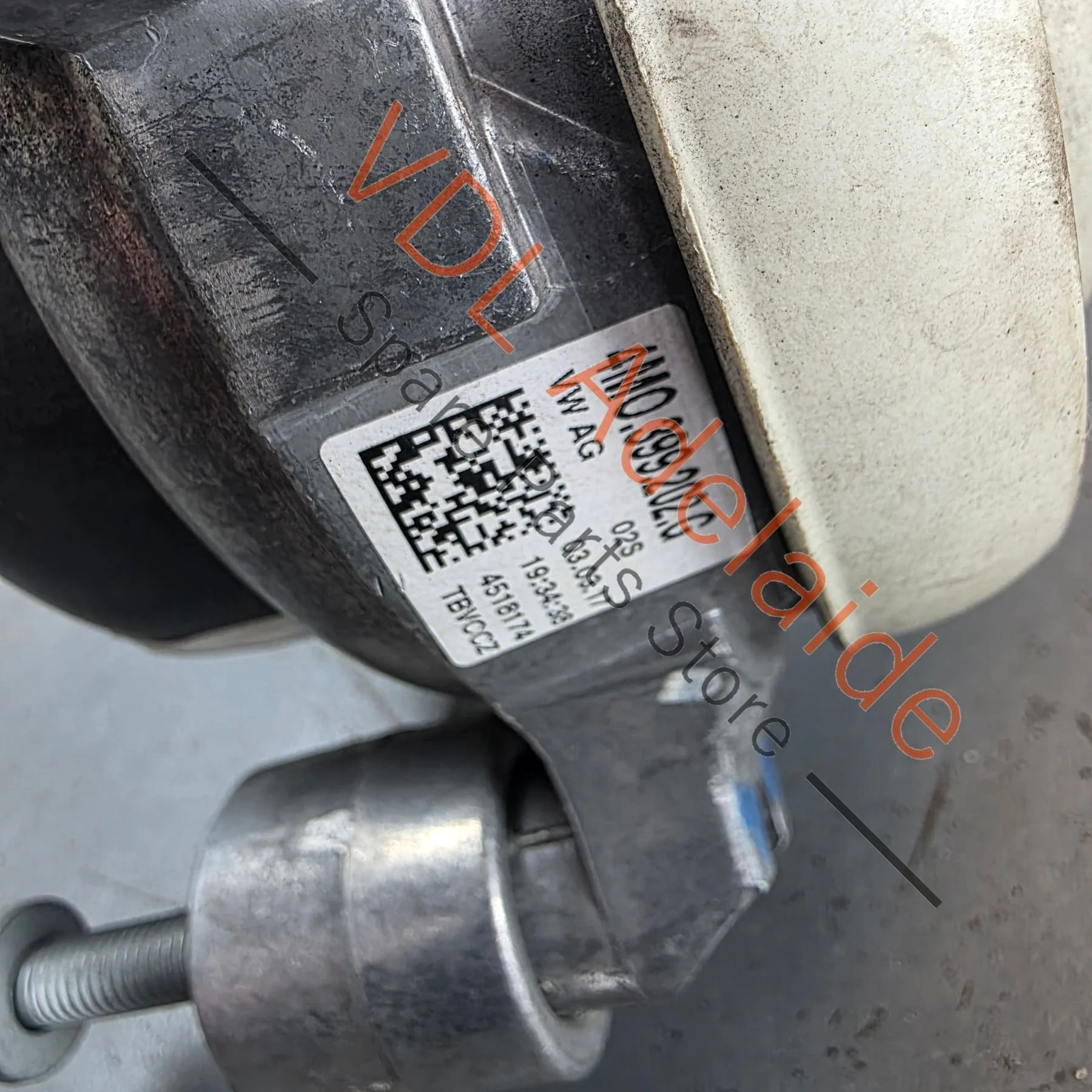 Audi SQ7 Urus Bentayga Hydro Engine Mount Right 4M0399202G - Image 4