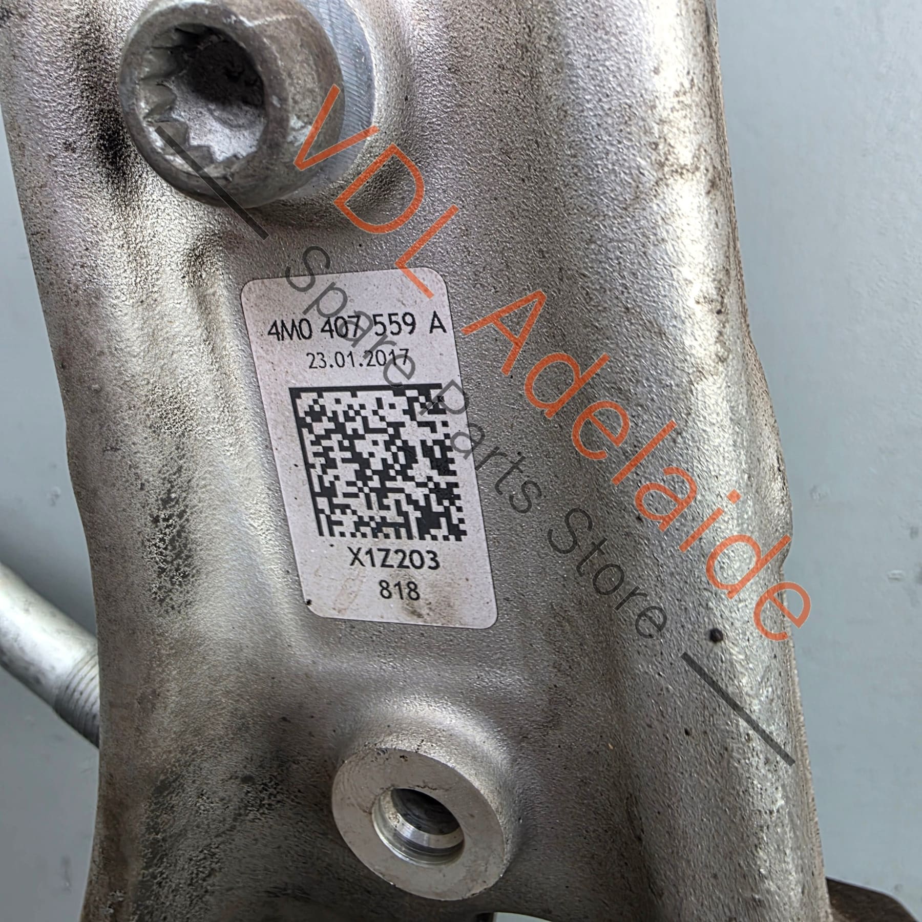 Bentley Bentayga Front Left Suspension Knuckle 4M0407253L - Image 6