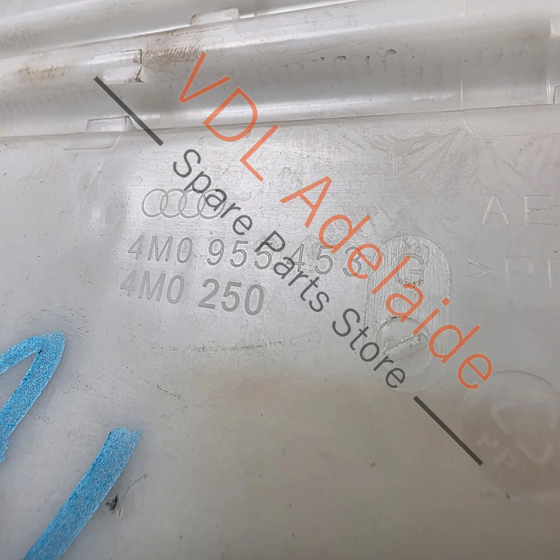 Audi Q7 Bentayga Windscreen Washer Bottle Tank 4M0955462 4M0955449G - Image 2