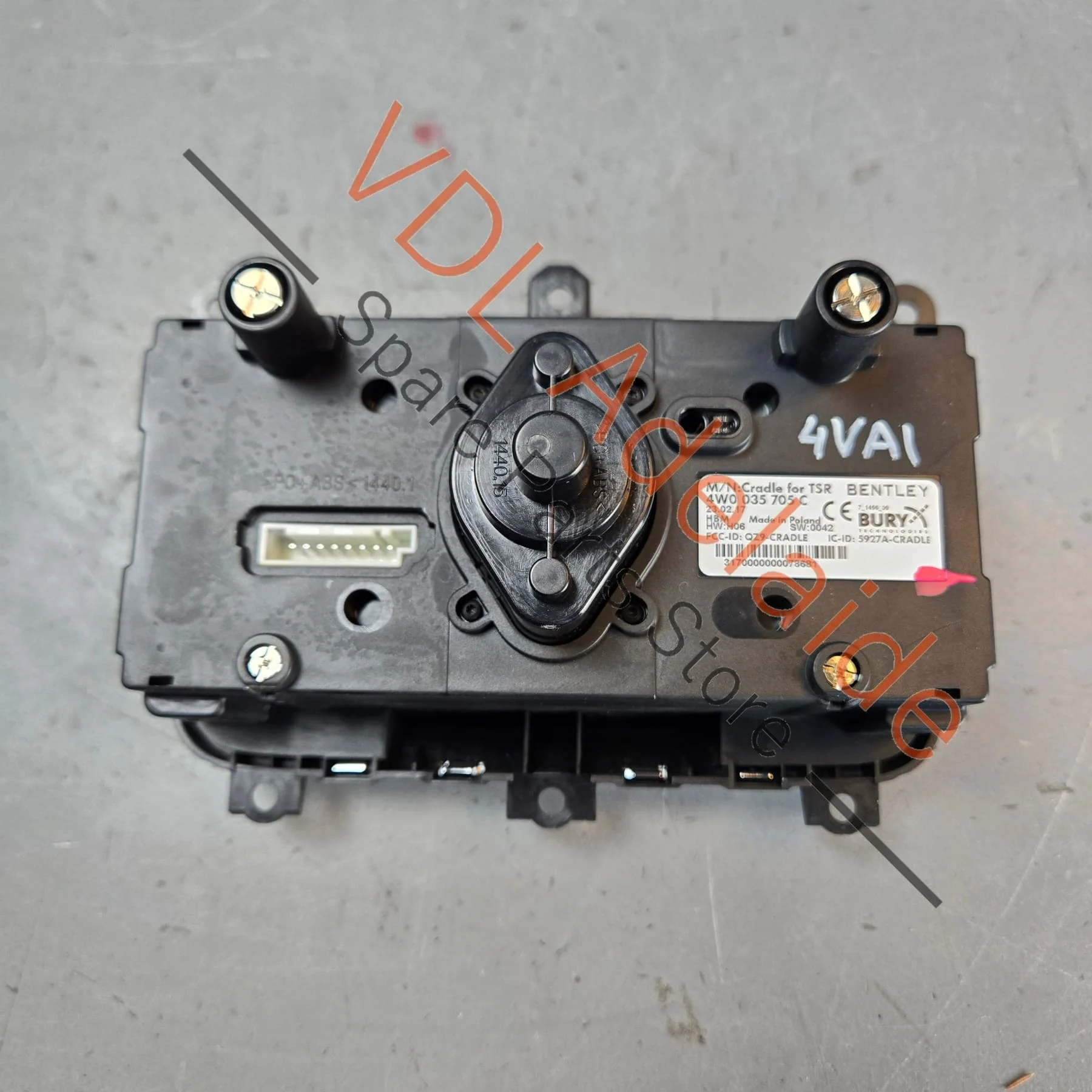Bentley Bentayga Rear Seat Climate and Multimedia Control Panel Remote Switch 4W0035705C 36A035189 - Image 6