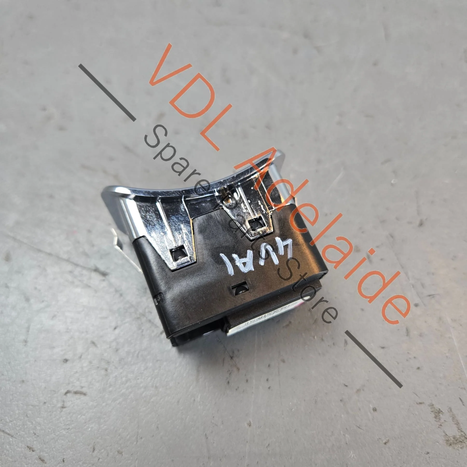 Bentley Bentayga Memory Seat Switch 36A959769 - Image 3