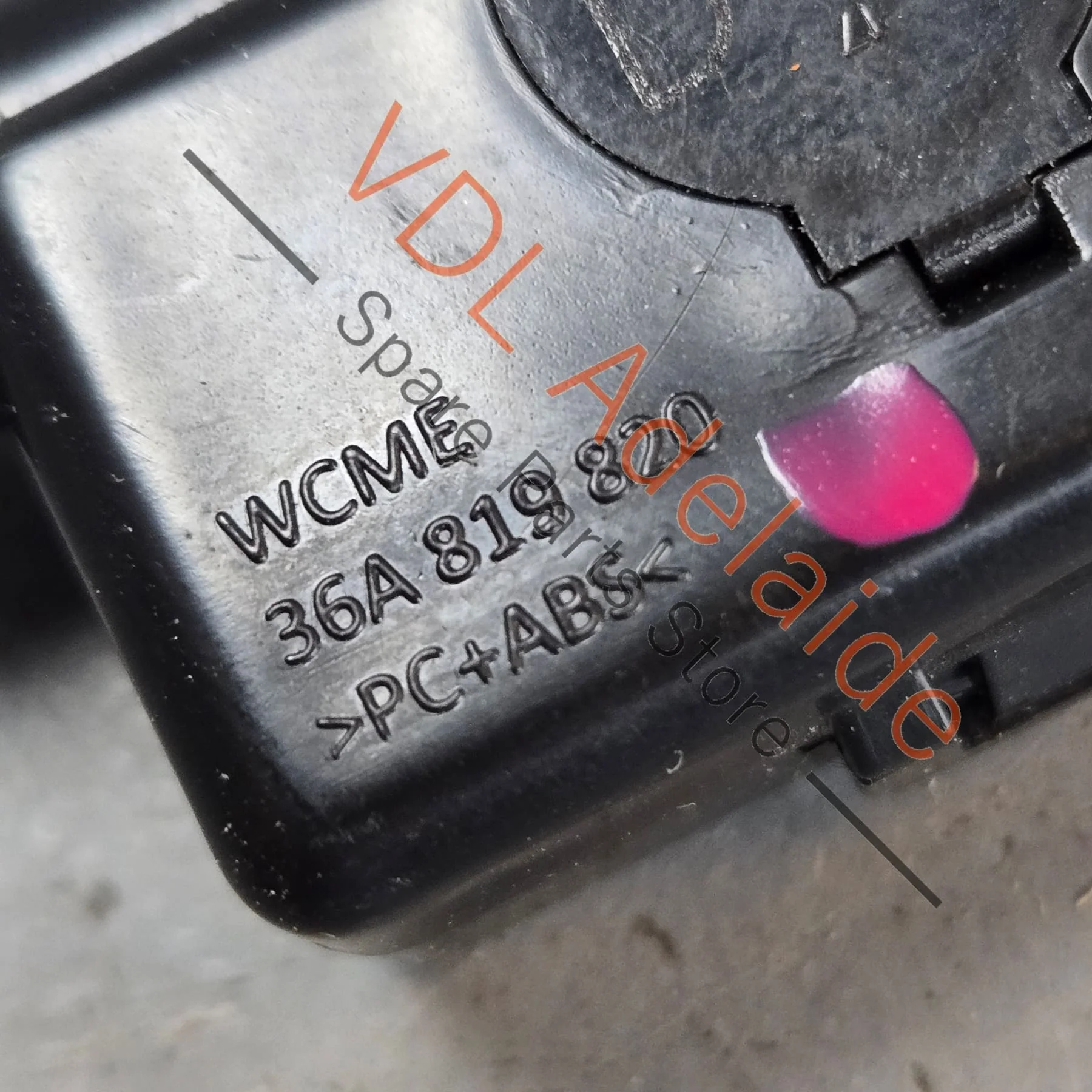 Bentley Bentayga Air Conditioning Vent Adjustment Pull Switch Assy 36A819820 3Y0819790C 36A819741 Front Left - Image 5