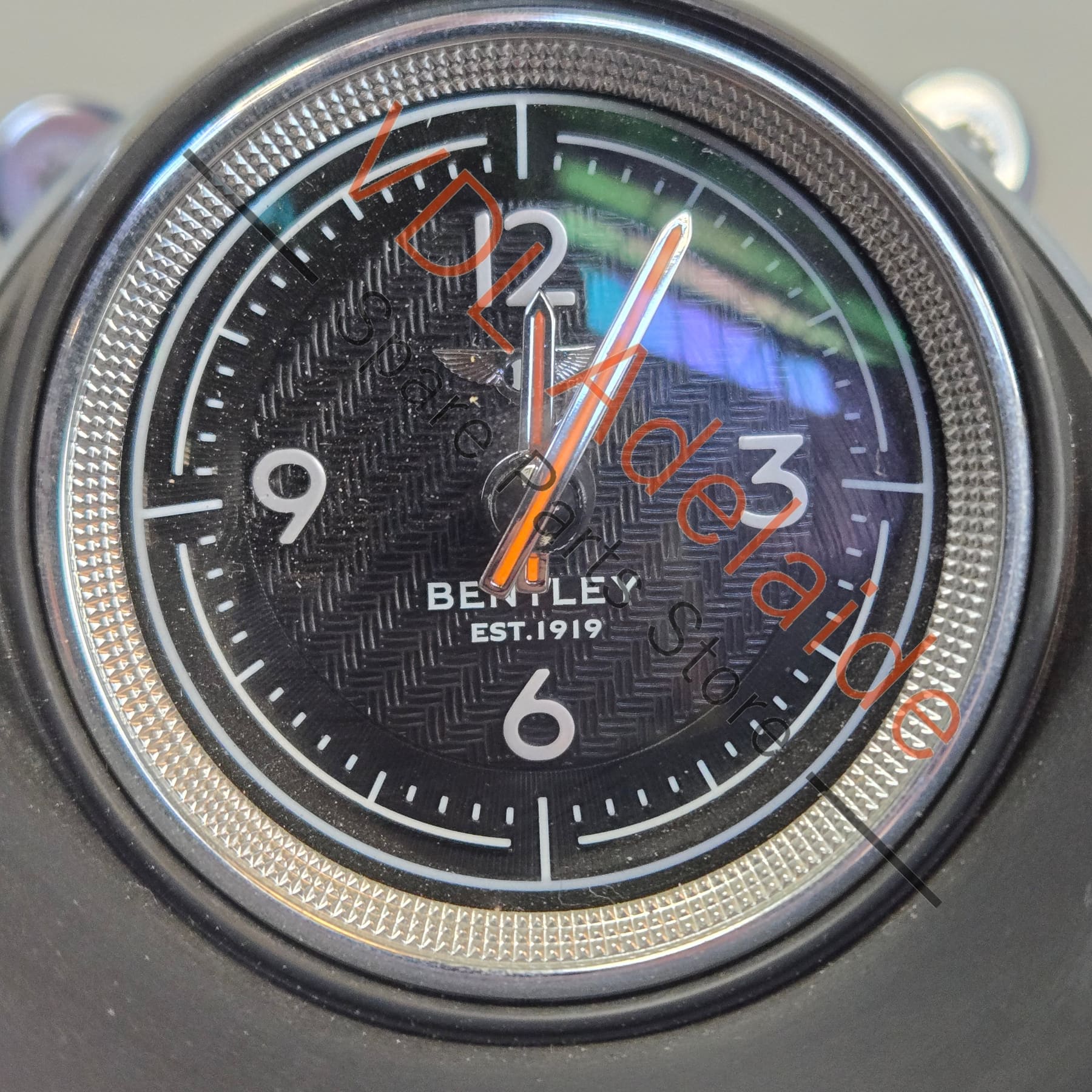 Bentley Bentayga Analogue Clock with trim 36A919204C - Image 2