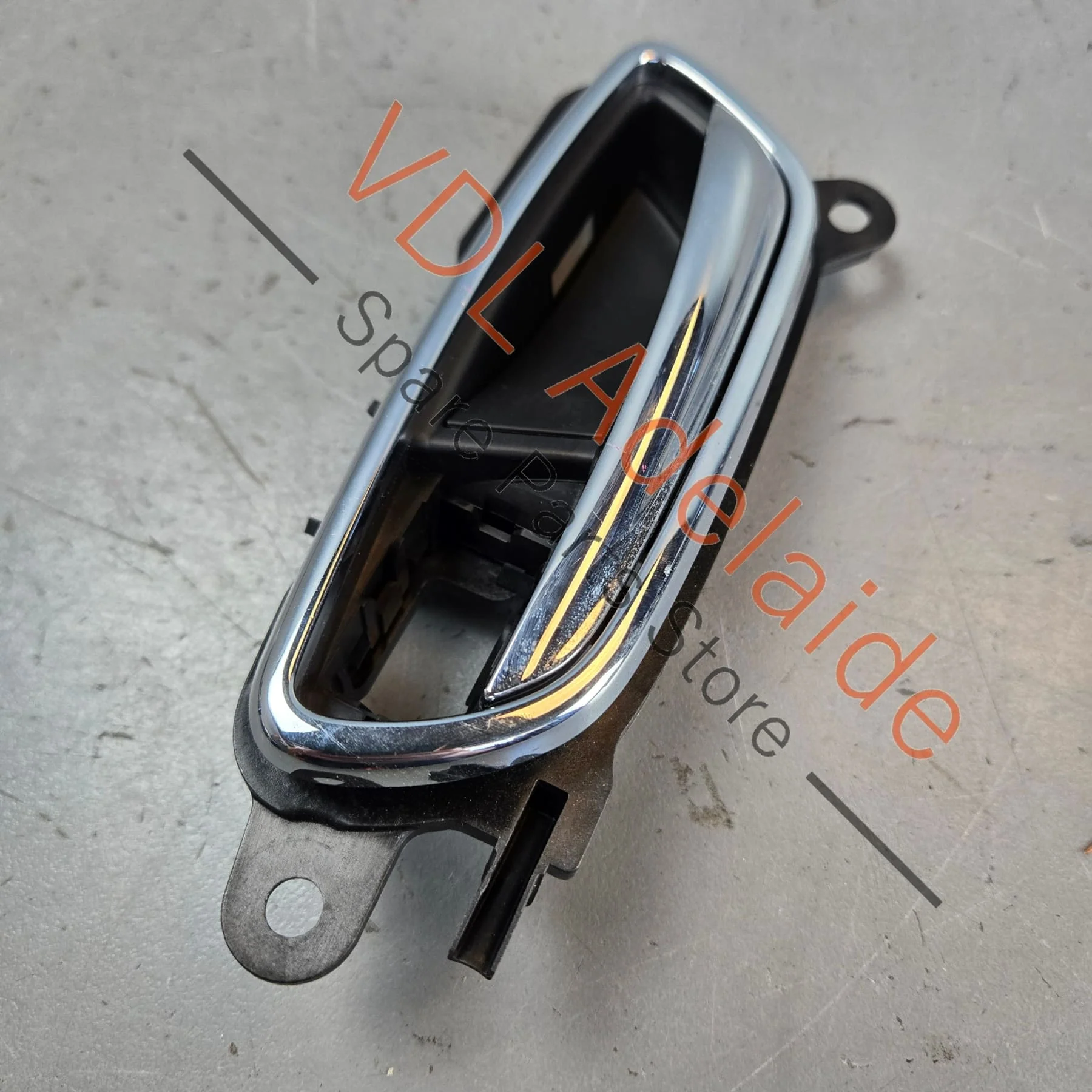 Bentley Bentayga Interior Door Handle Pull Left 36A837113A 4W0837197 - Image 3