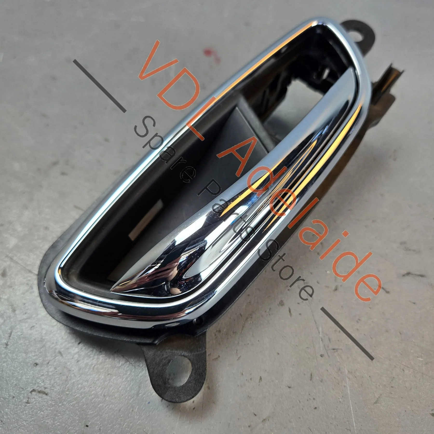 Bentley Bentayga Interior Door Handle Pull Right 36A837114A 4W0837198 - Image 2