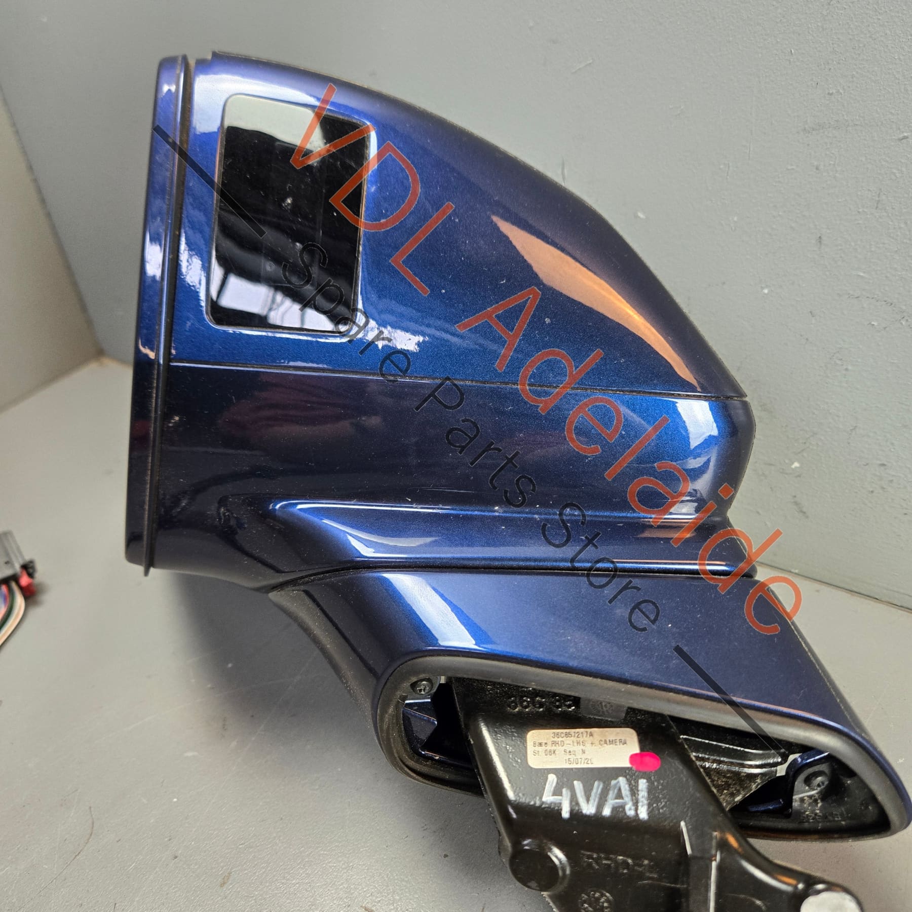 Bentley Bentayga Left Exterior Mirror Housing Complete for RHD with Surround Camera - Image 2