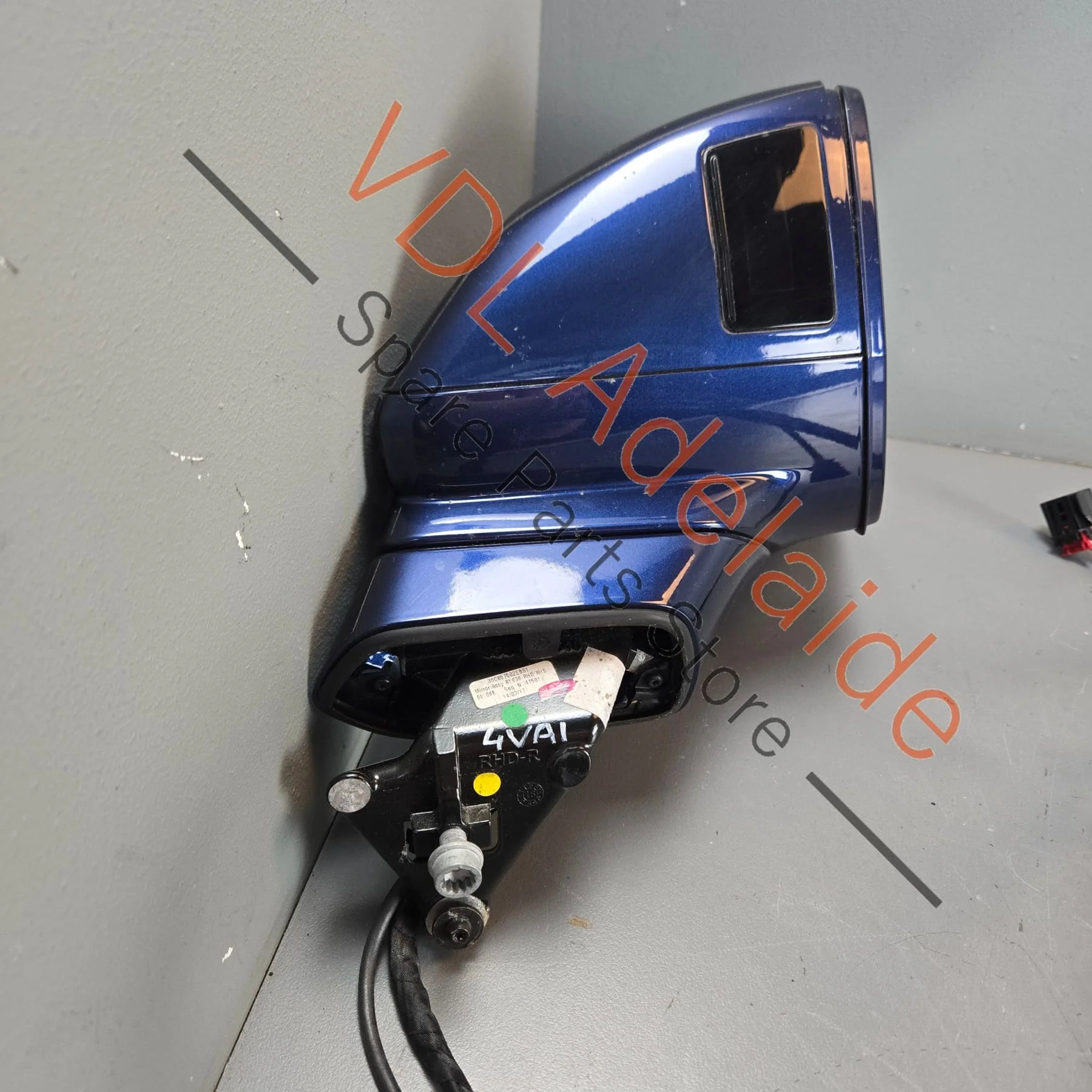 Bentley Bentayga Right Exterior Mirror Housing Complete for RHD with Surround Camera - Image 4
