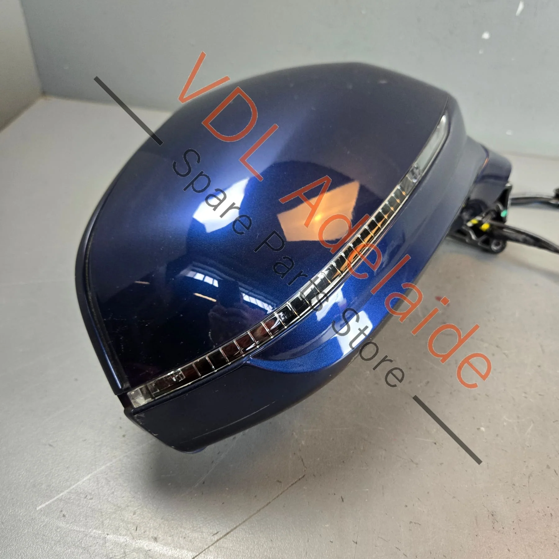 Bentley Bentayga Right Exterior Mirror Housing Complete for RHD with Surround Camera - Image 8