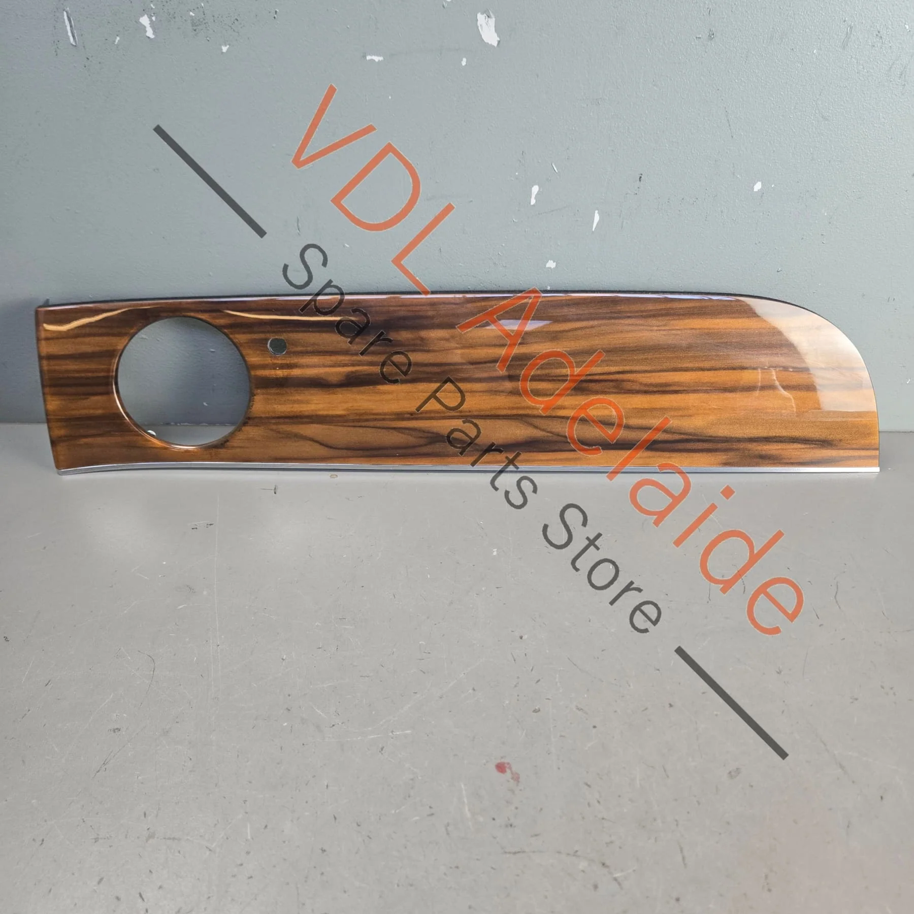 Bentley Bentayga Passenger Glovebox Trim Dash Wood Liquid Amber Veneered Interior 36C857053B