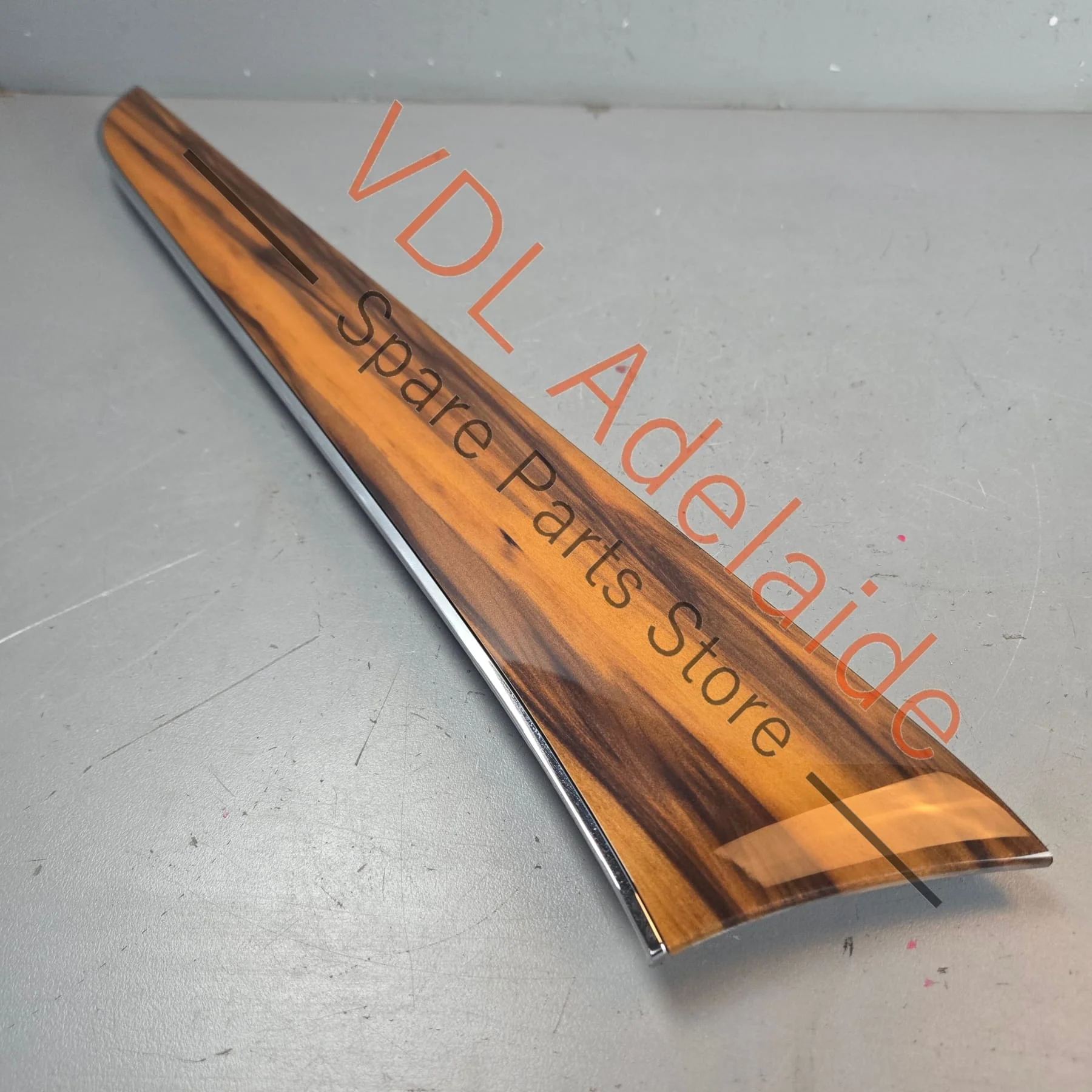 Bentley Bentayga Front Right Door Trim Insert Wood Liquid Amber Veneered Interior 36A864752B - Image 2