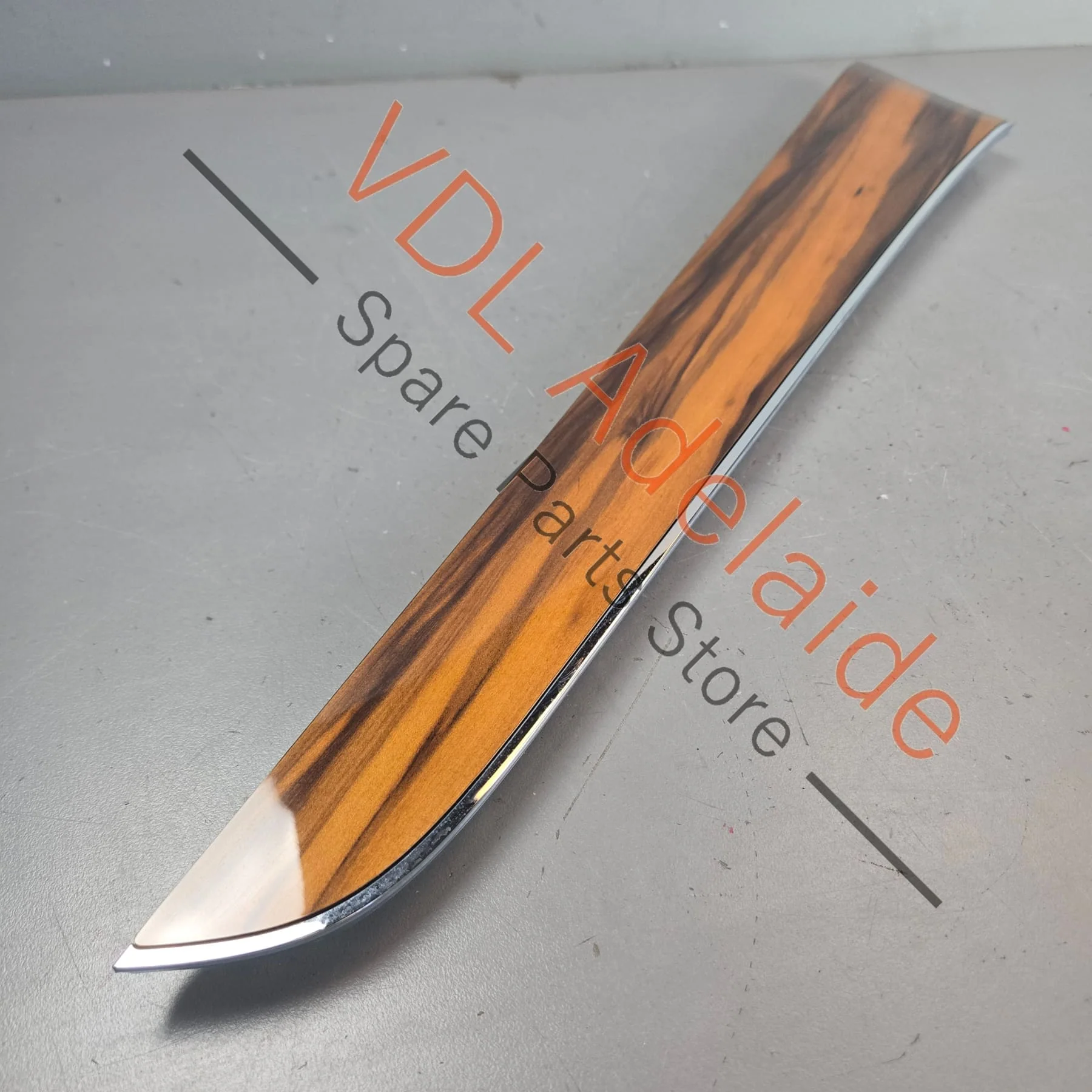 Bentley Bentayga Front Right Door Trim Insert Wood Liquid Amber Veneered Interior 36A864752B - Image 3