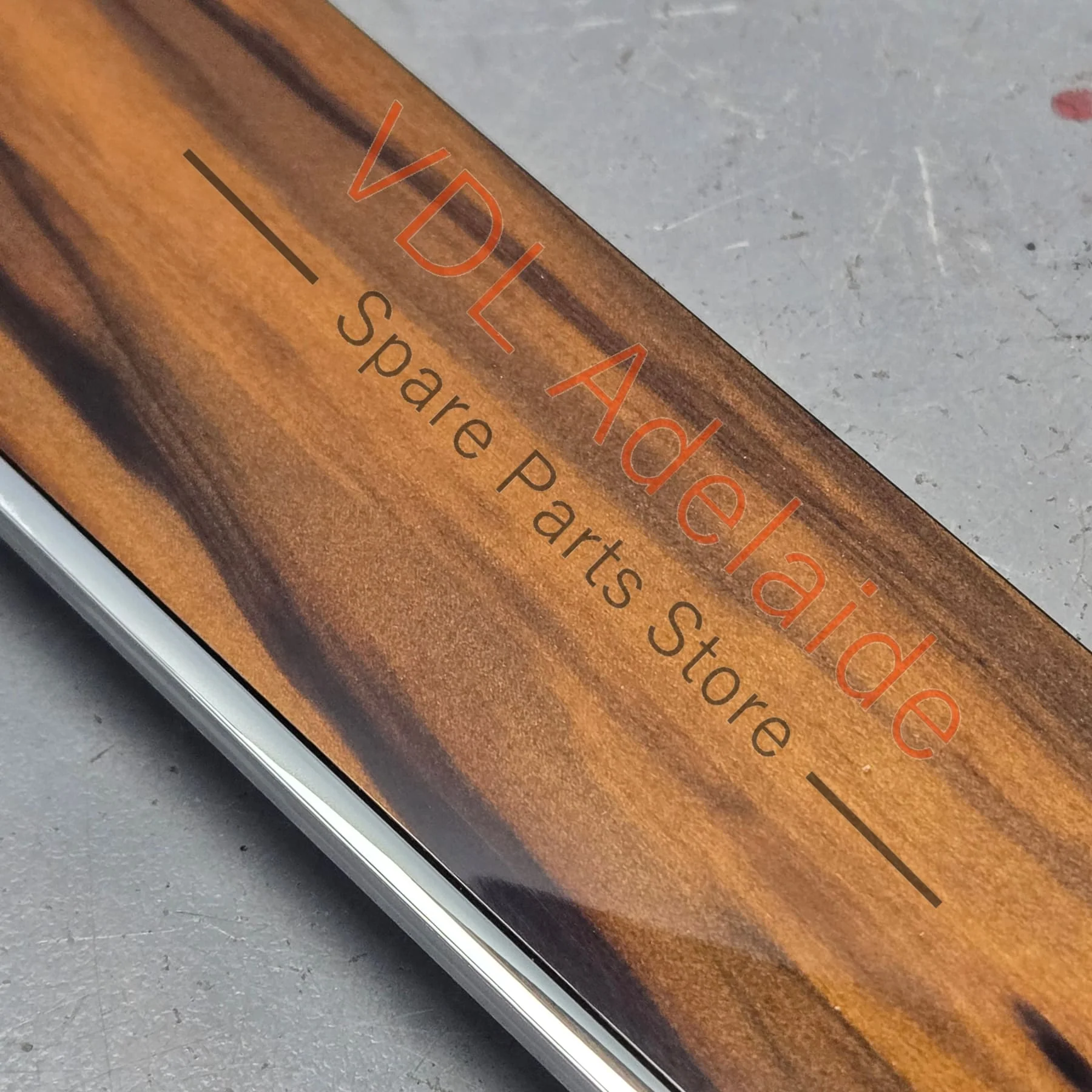 Bentley Bentayga Front Right Door Trim Insert Wood Liquid Amber Veneered Interior 36A867776 - Image 4