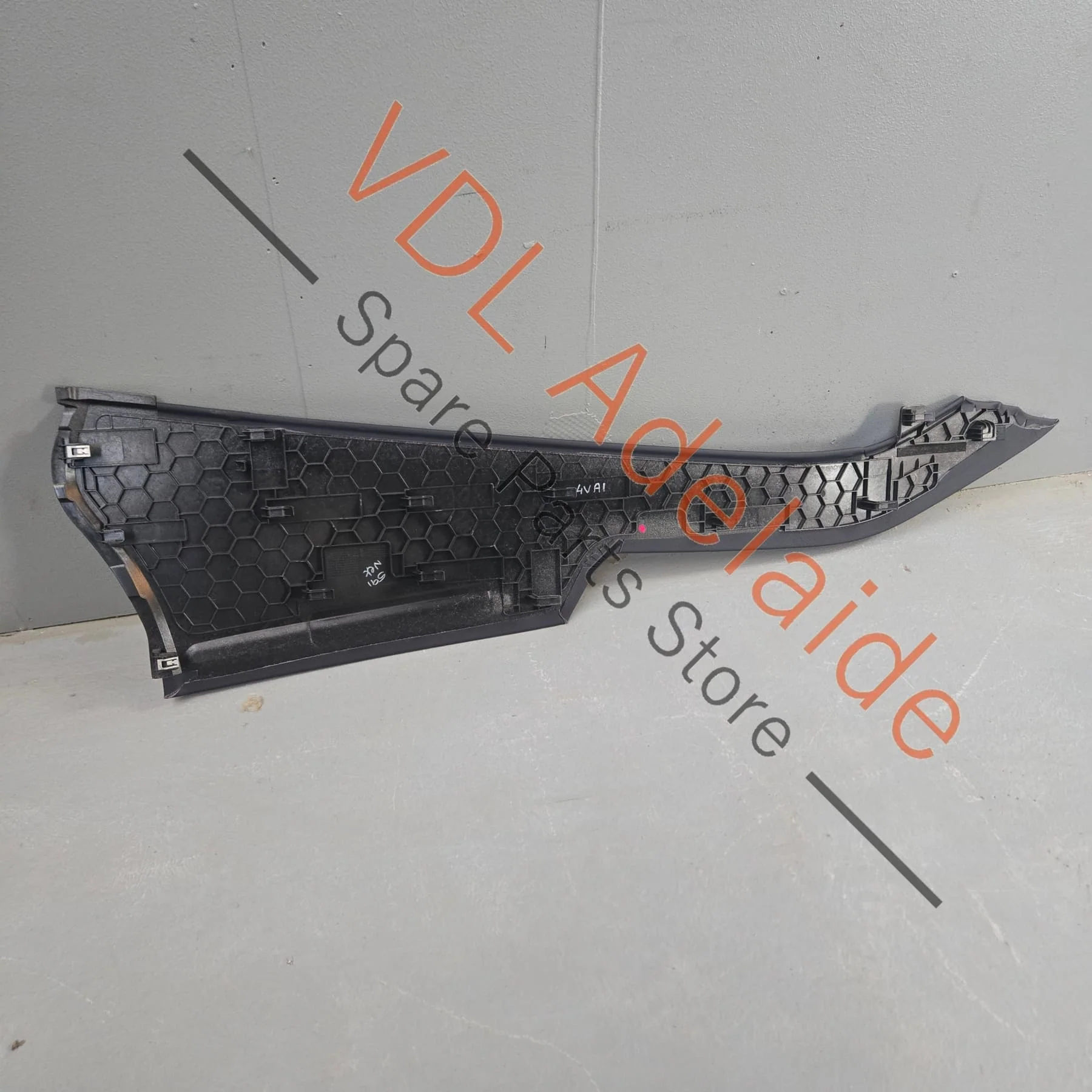 Bentley Bentayga Centre Console Left Side Panel Trim Imperial Blue Leather 36A863239 - Image 4