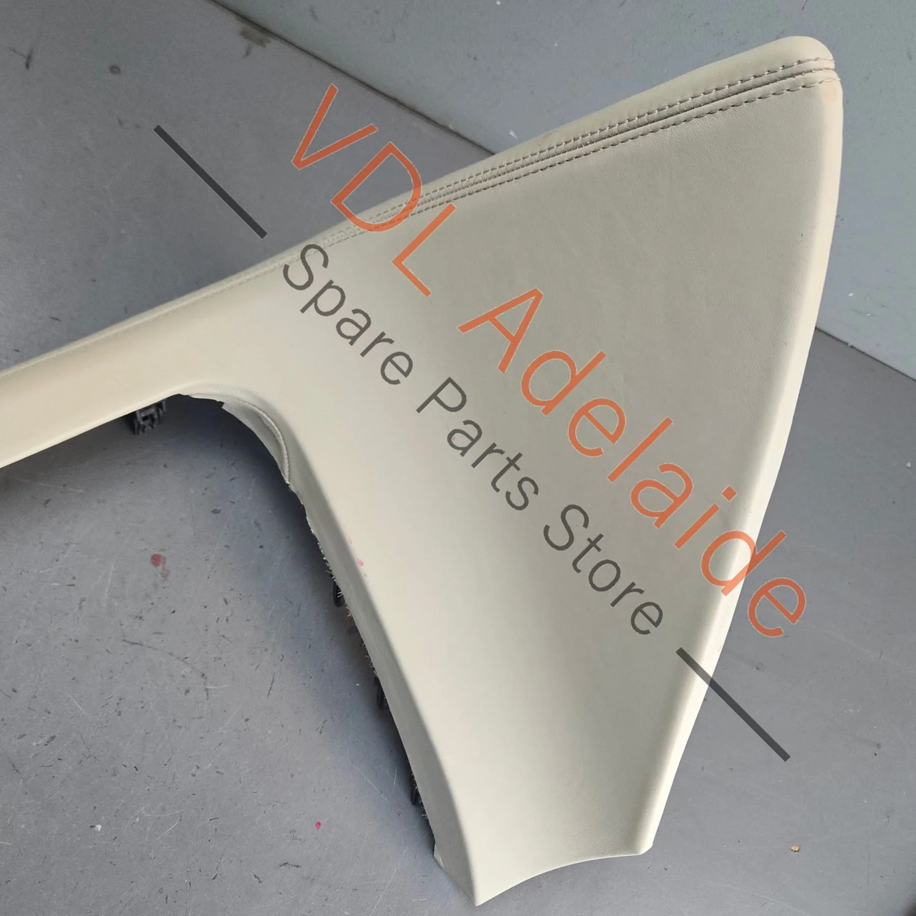 Bentley Bentayga Left Side Lower Glovebox Dashboard Trim Linen Leather 36C868109 - Image 3
