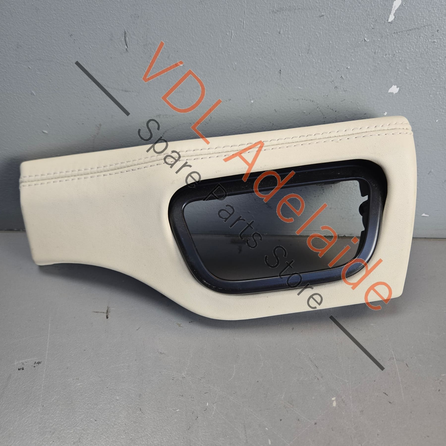 Bentley Bentayga Right Side Headlight Switch Dashboard Trim Linen Leather 36C868115
