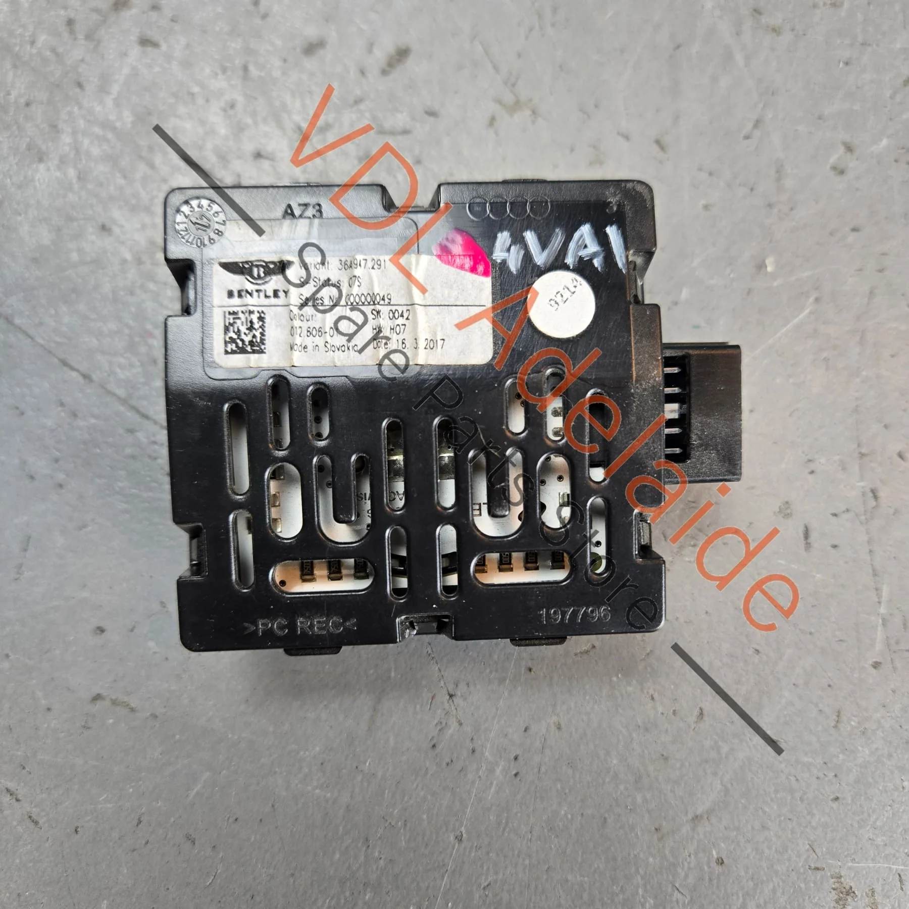 Bentley Bentayga Left Side Rear Passenger Reading Light 36A947291 - Image 3