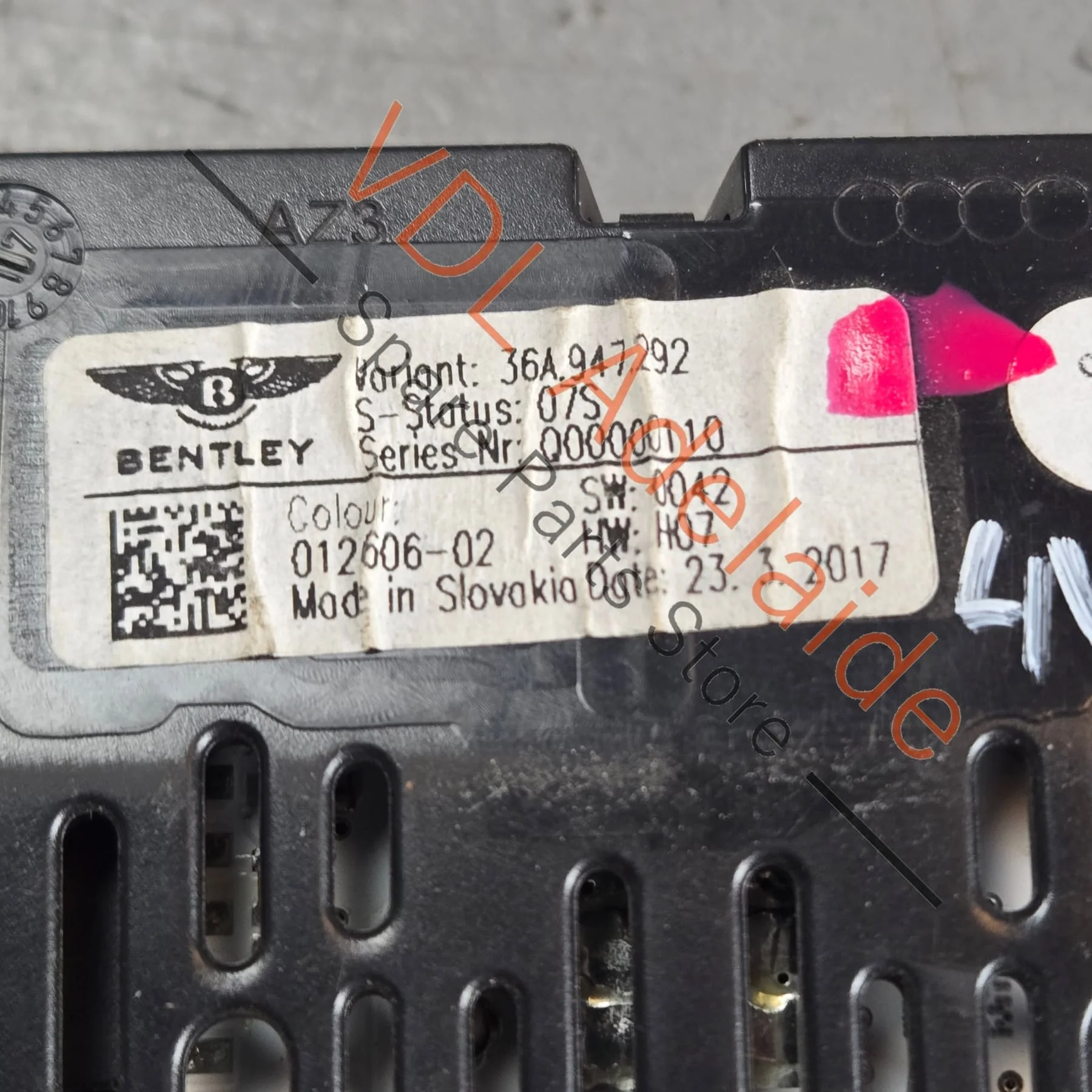 Bentley Bentayga Right Side Rear Passenger Reading Light 36A947292 - Image 4