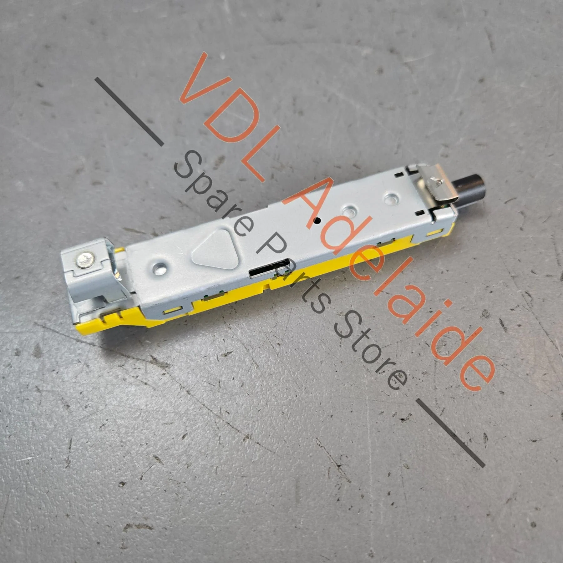 Audi VW Bentley TV ROW Aerial Amplifier 4M0035225D - Image 2