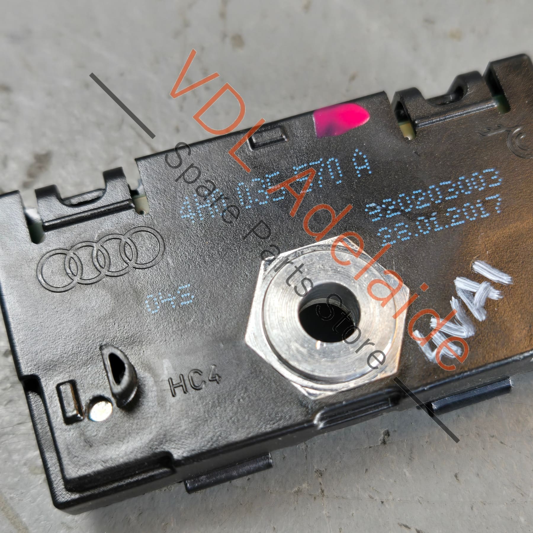 Audi VW Bentley Electrical Noise Interferance Disturbance Suppressor 4H0035570A - Image 3