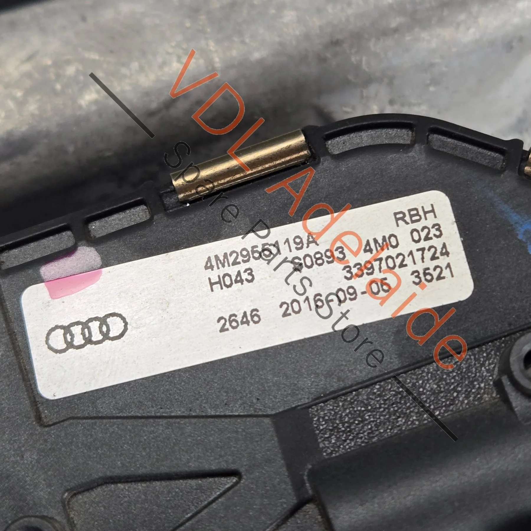 Audi Q7 Bentley Bentayga Windscreen Wiper Motor Assembly 4M2955119A 4M2955023B - Image 4