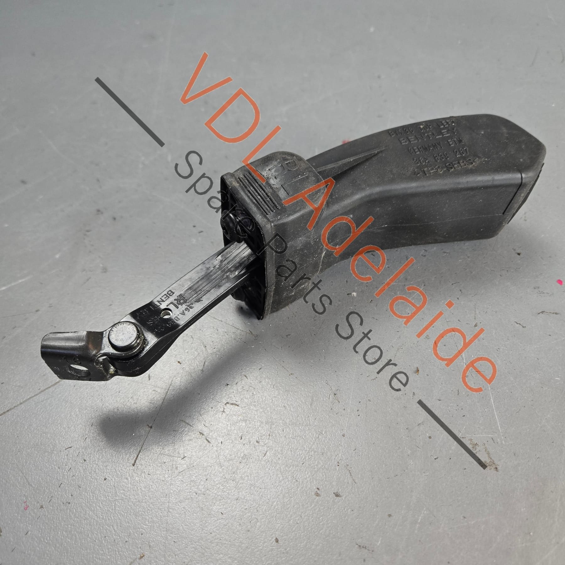 Bentley Bentayga Rear Door Check Strap 36A839267 - Image 3