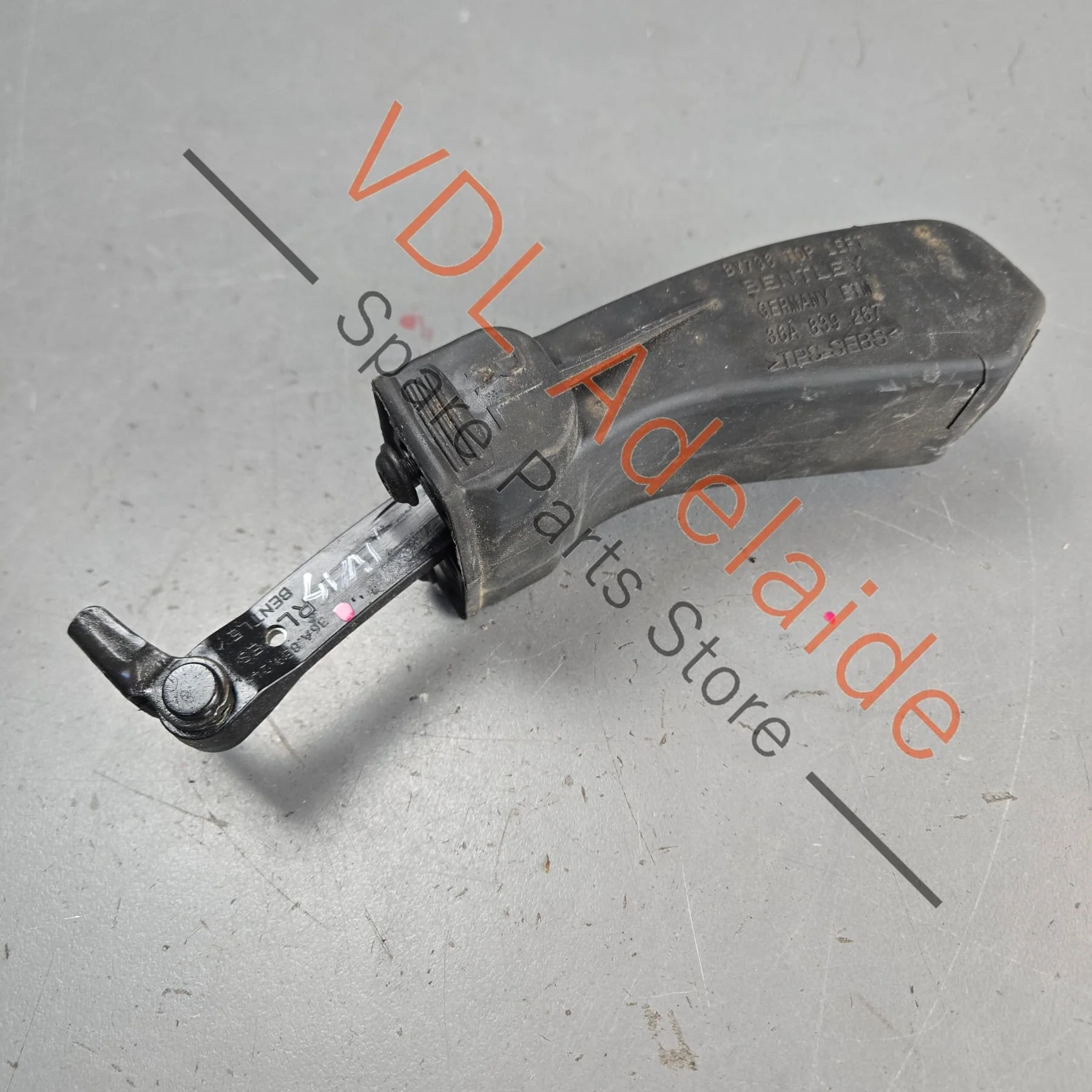 Bentley Bentayga Rear Door Check Strap 36A839267 - Image 7