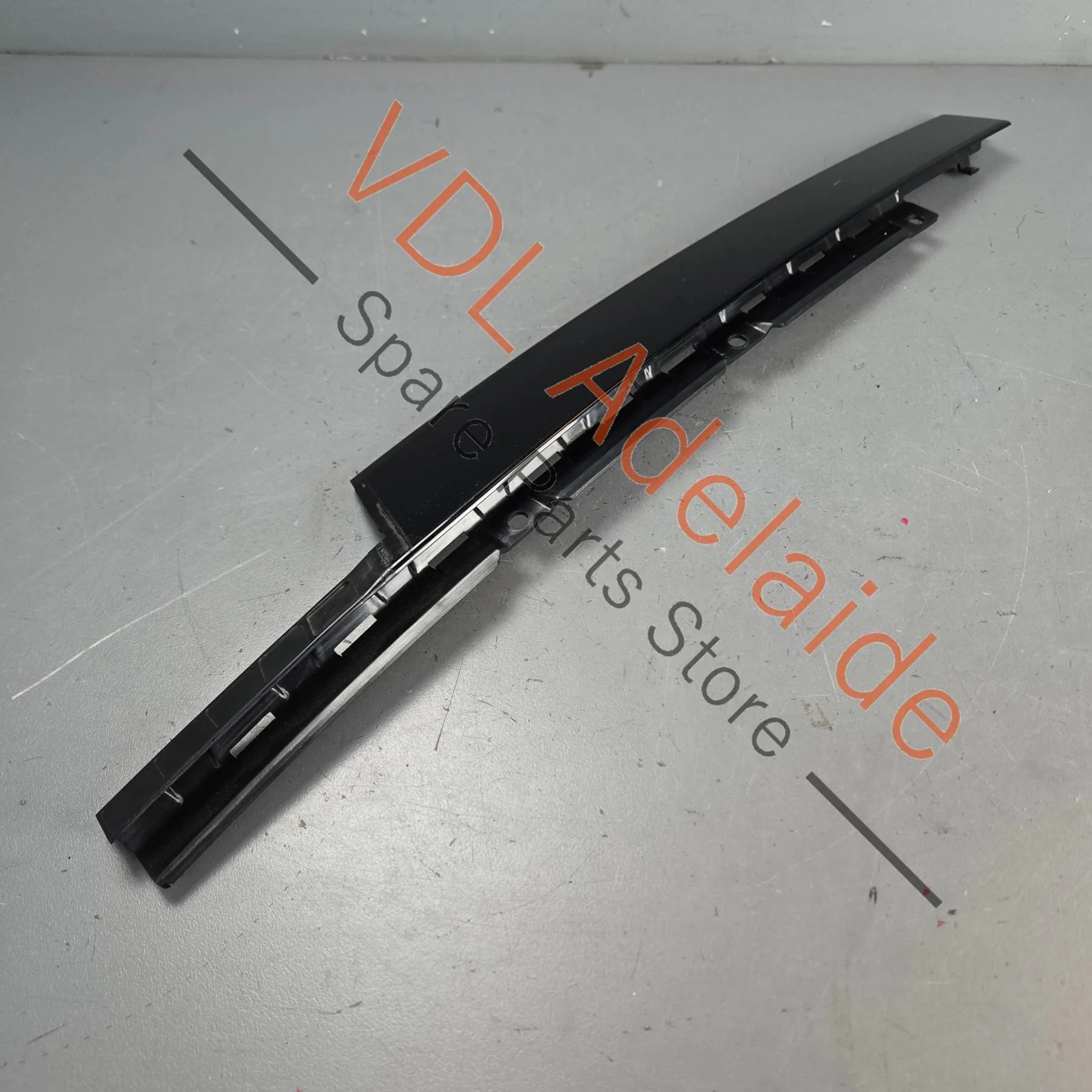 Bentley Bentayga Exterior B Pillar Trim Gloss Black 36A837902 Front Right - Image 4