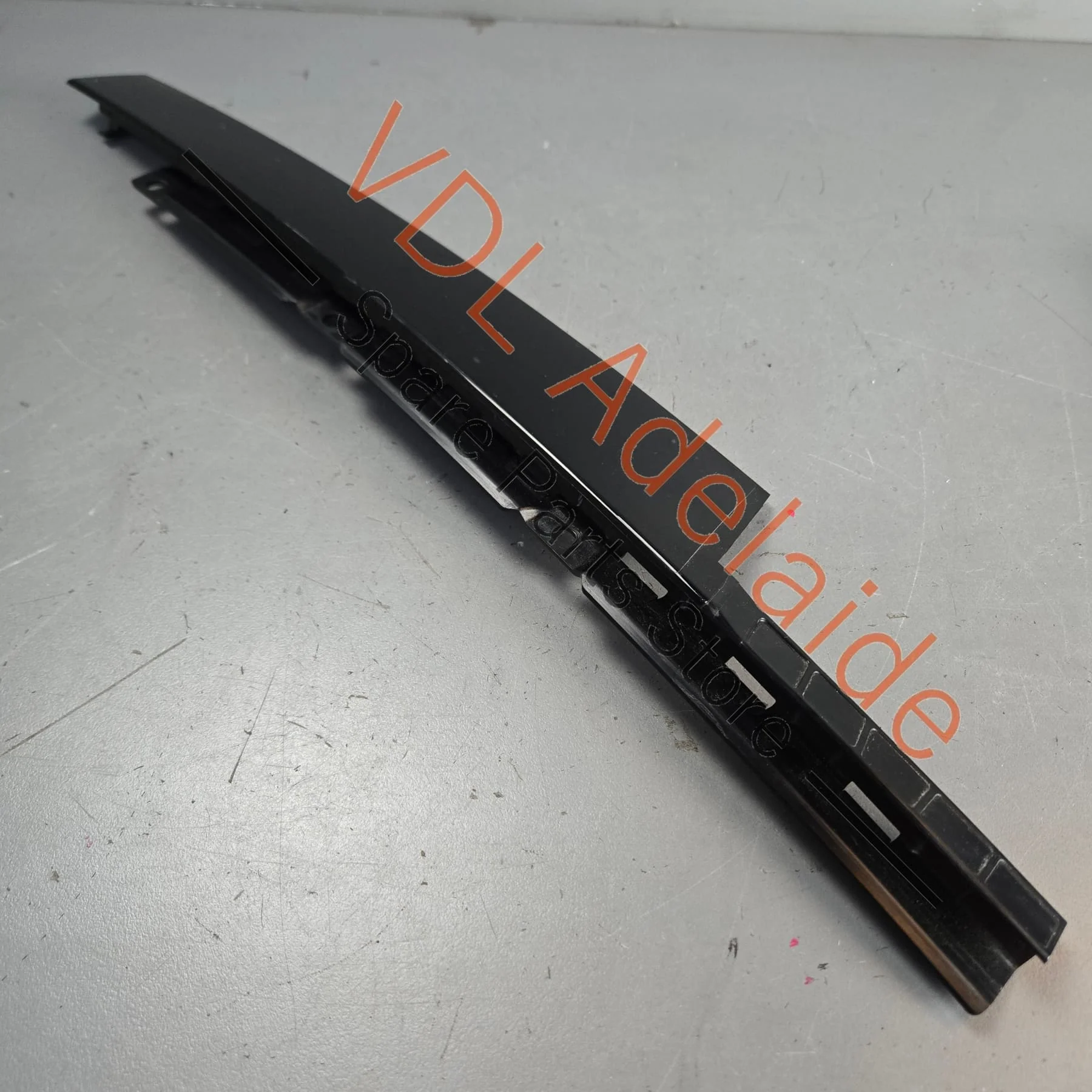 Bentley Bentayga Exterior B Pillar Trim Gloss Black 36A837901 Front Left - Image 4